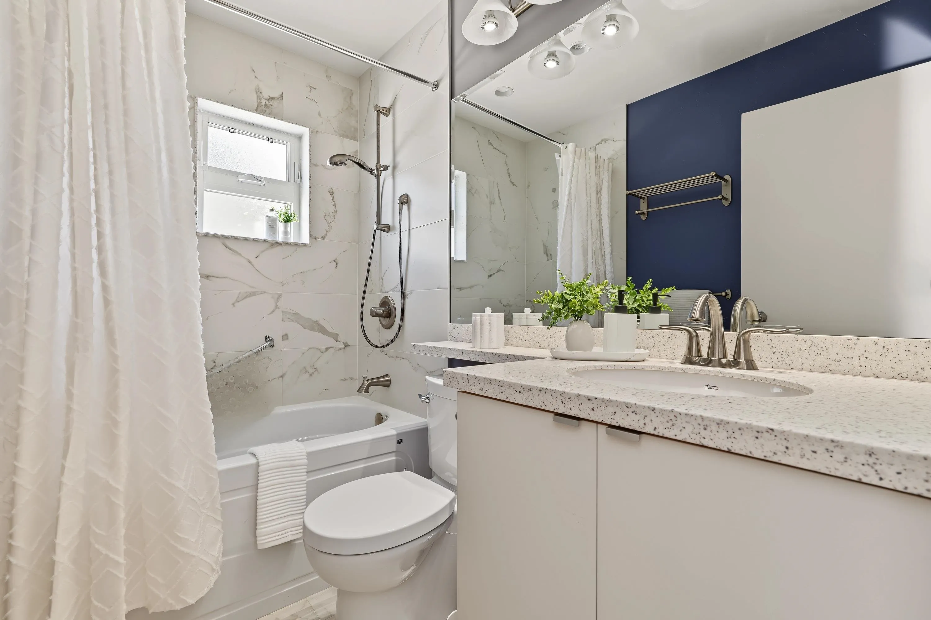 2682 W 8th Avenue #4