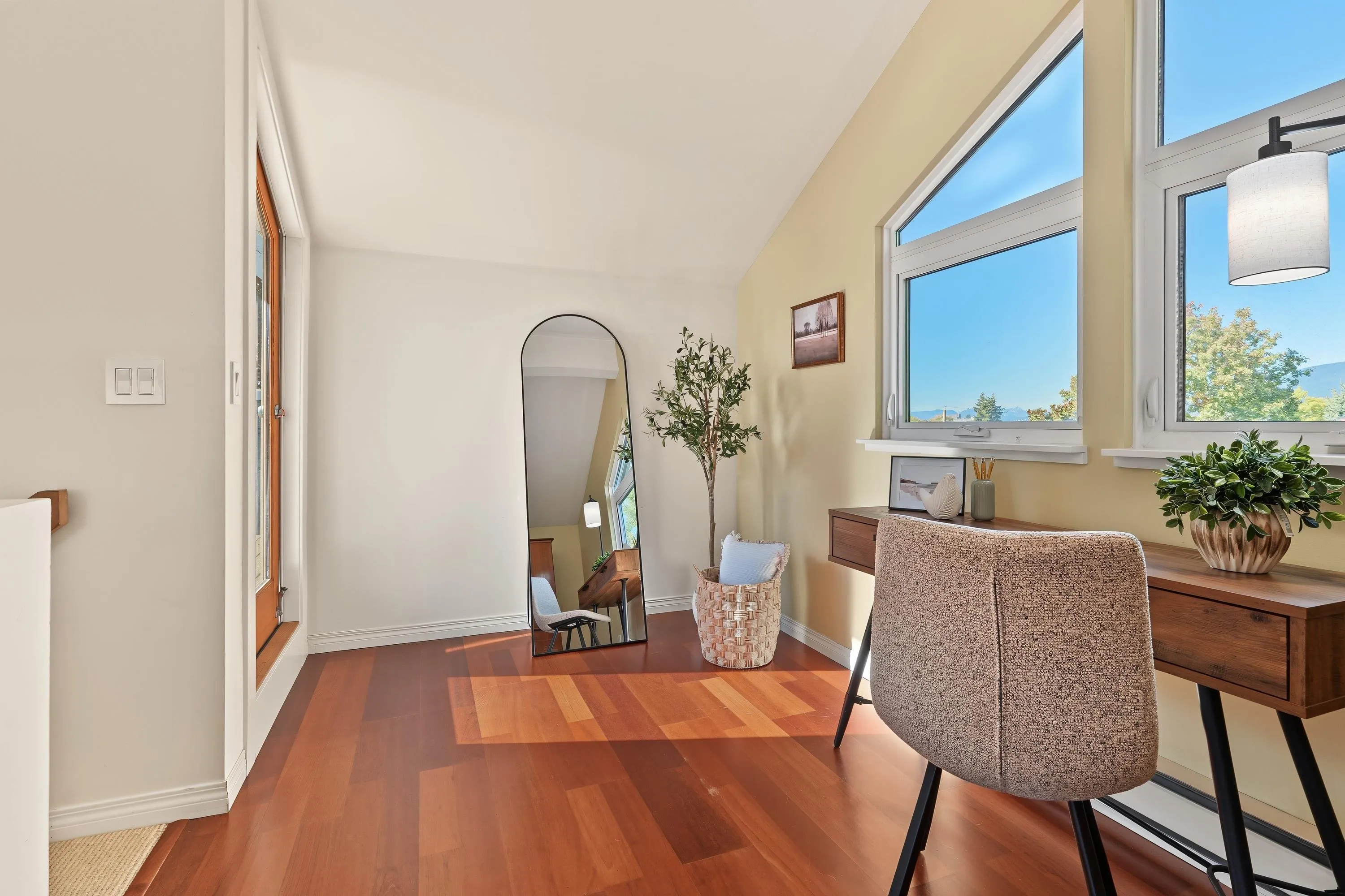 2682 W 8th Avenue #4