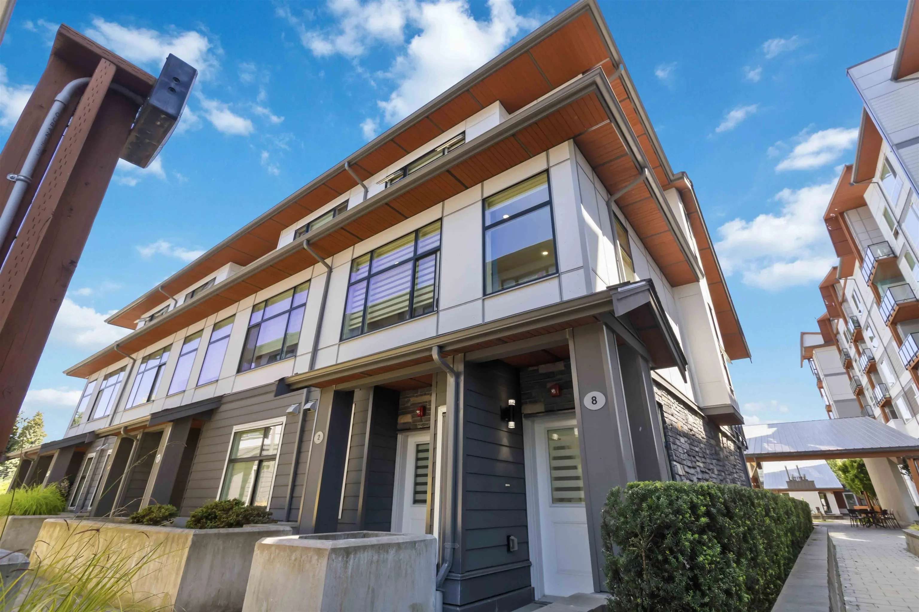 8447 115 Street #8