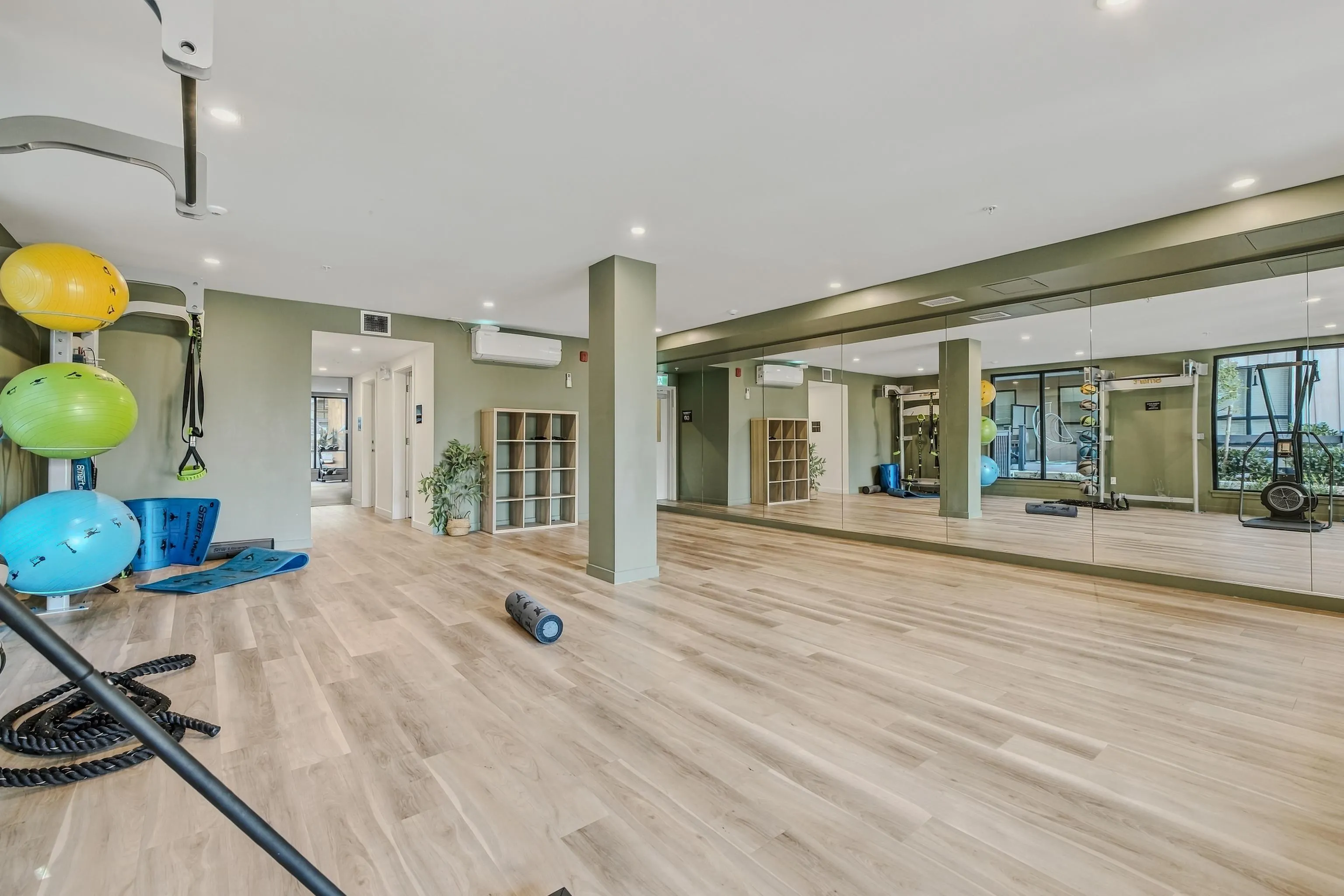 8509 158 Street #129