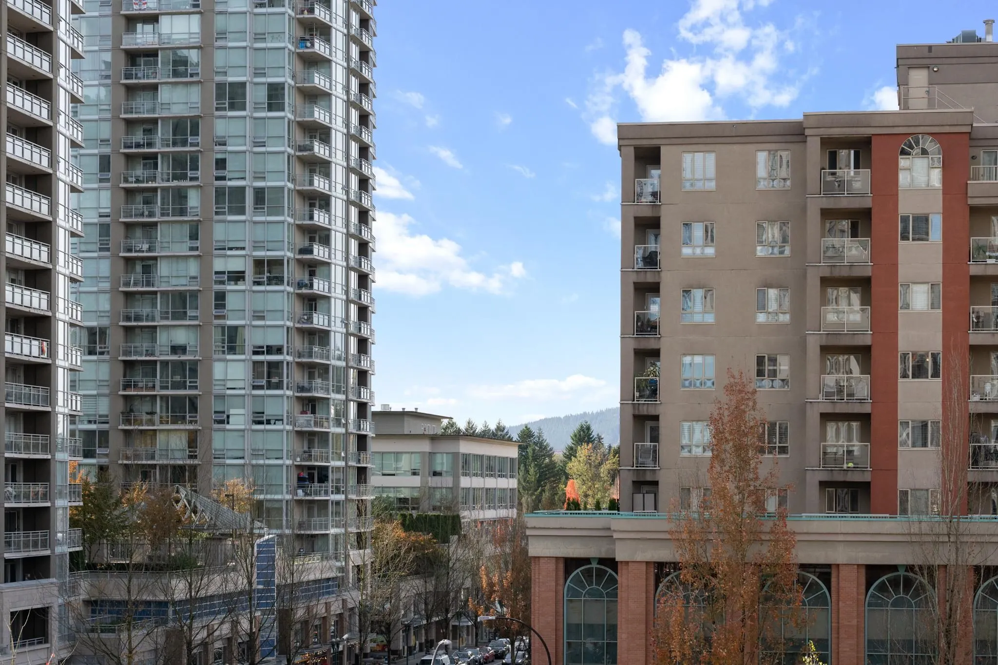 2979 Glen Drive #608