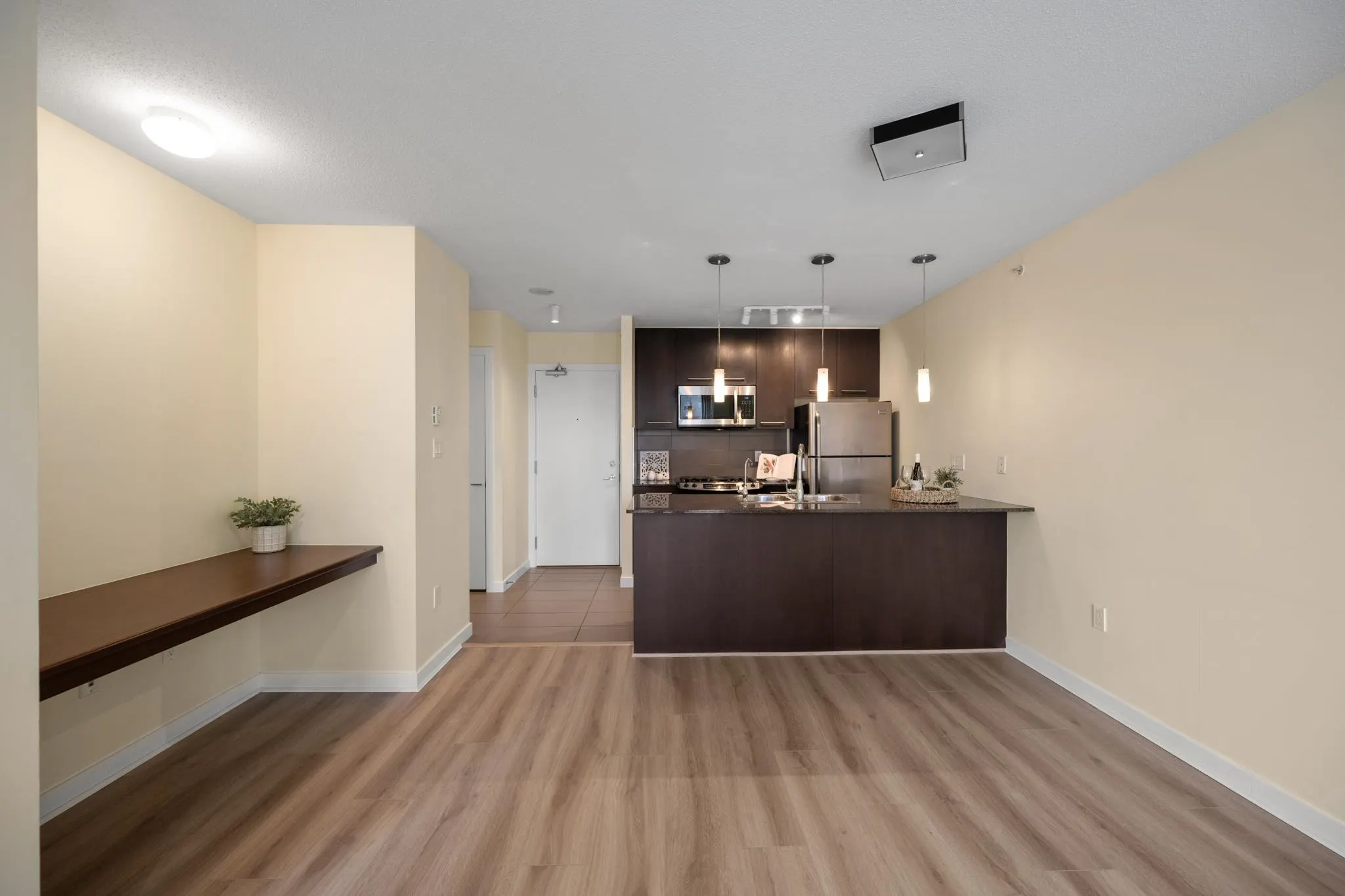 2979 Glen Drive #608