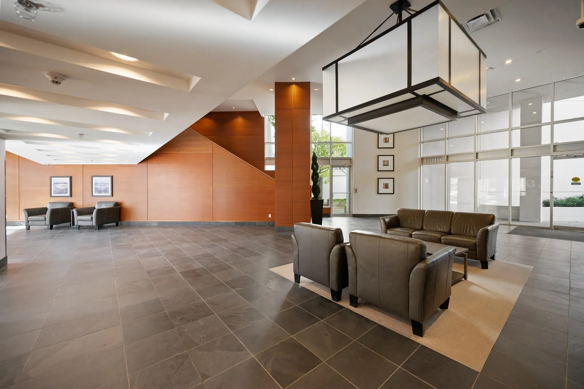 2979 Glen Drive #608