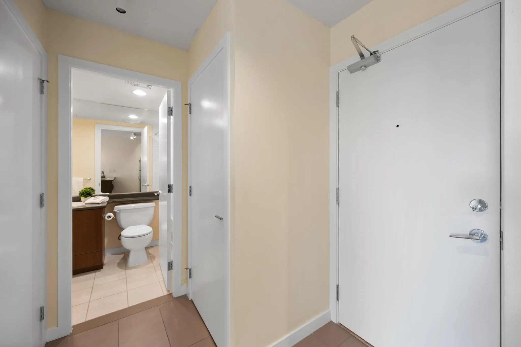 2979 Glen Drive #608