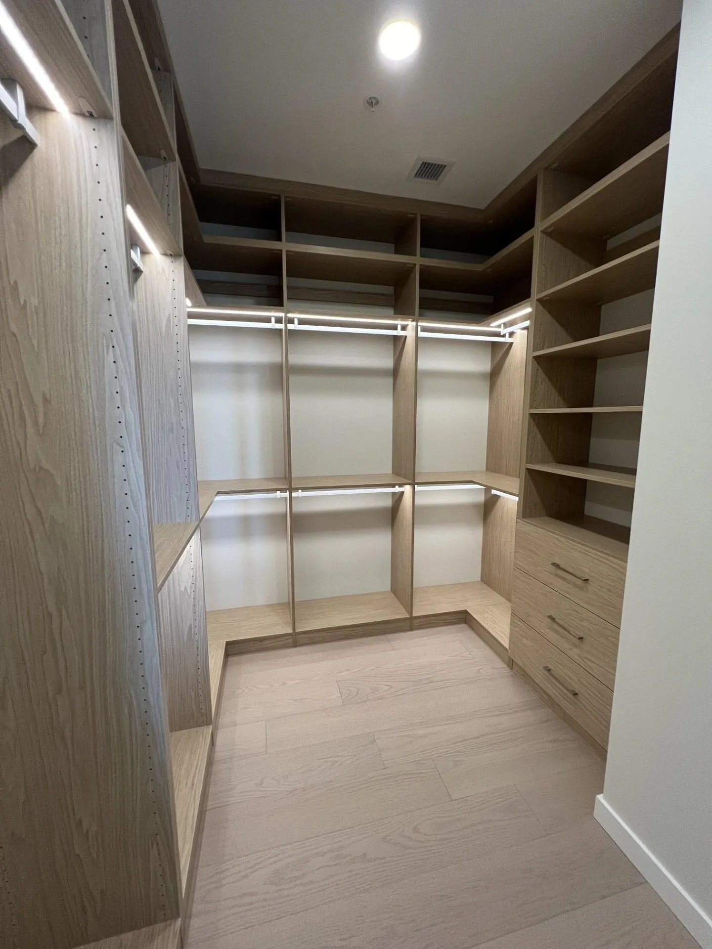 128 W 15th Street #2204