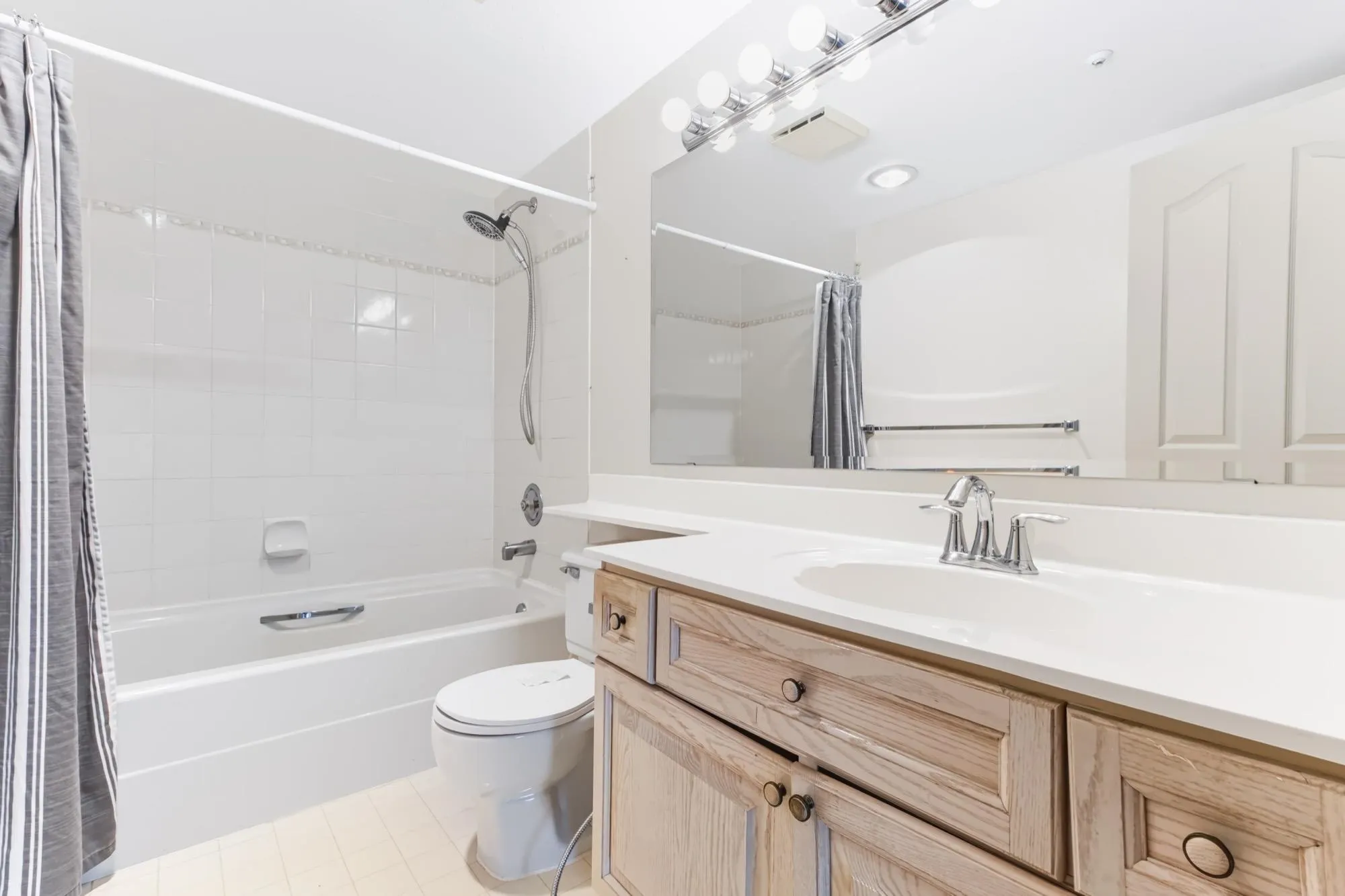 3190 Gladwin Road #1201