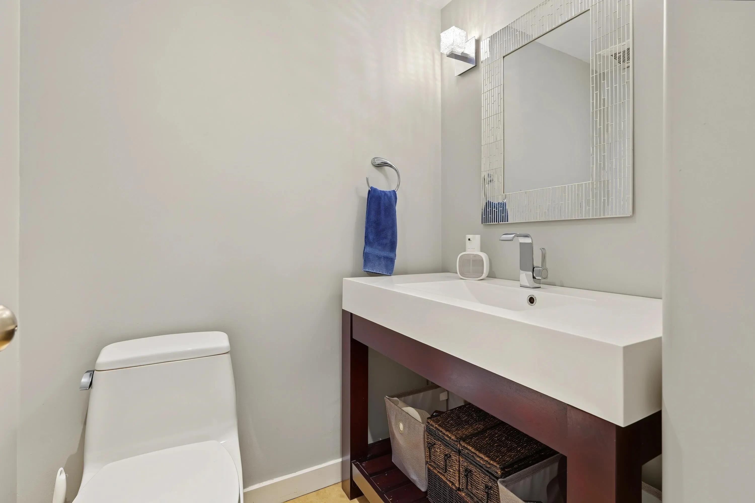 4927 Cedar Crescent