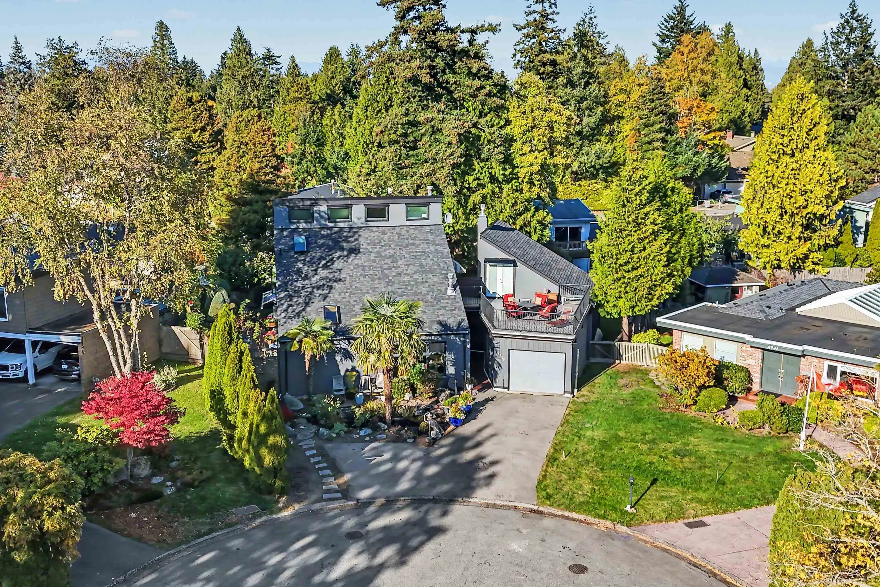 4927 Cedar Crescent
