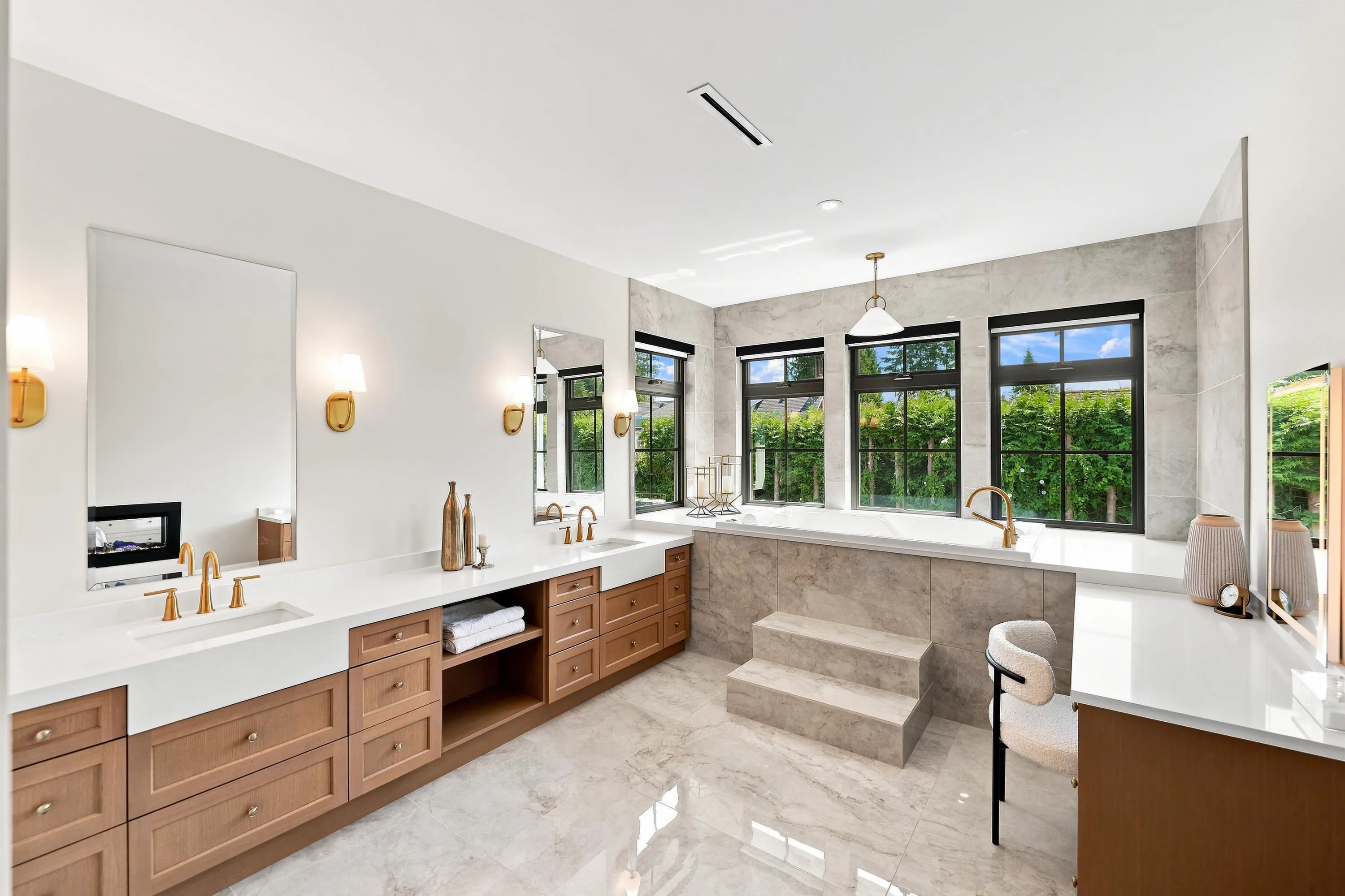 4509 Southridge Crescent