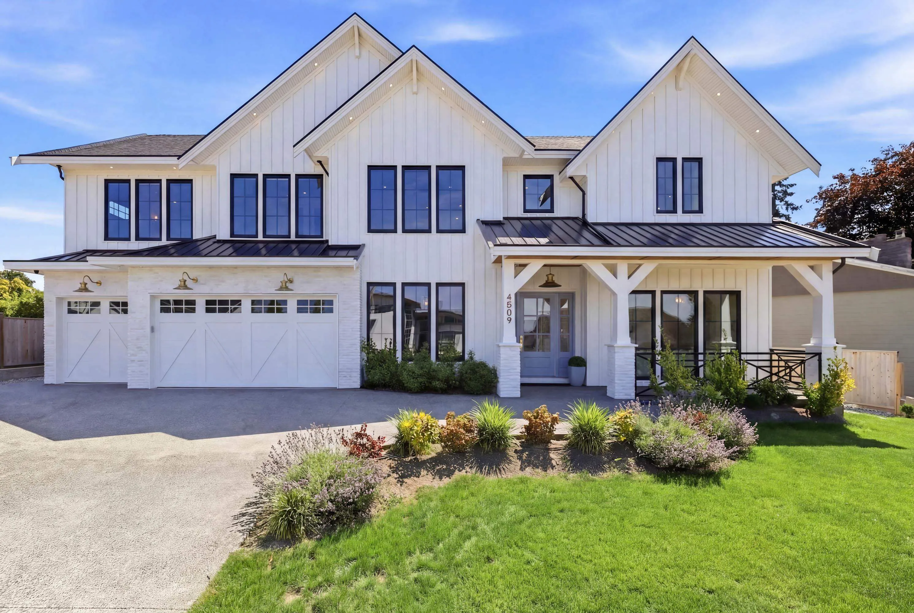 4509 Southridge Crescent