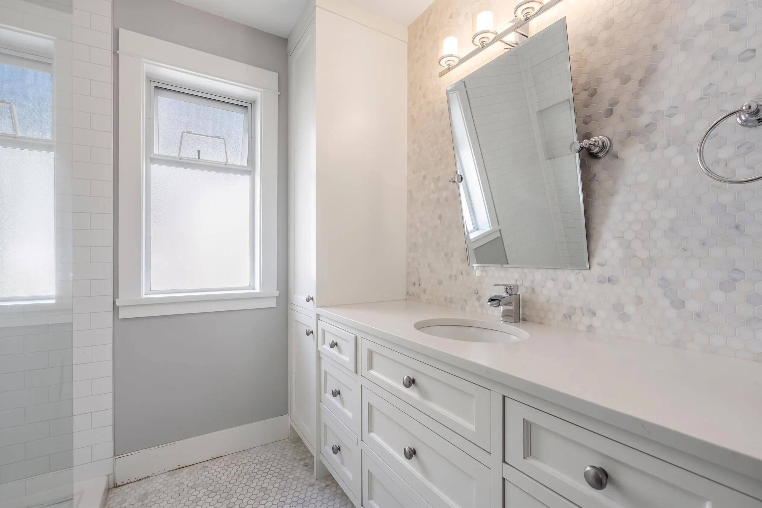 35 W 15th Avenue
