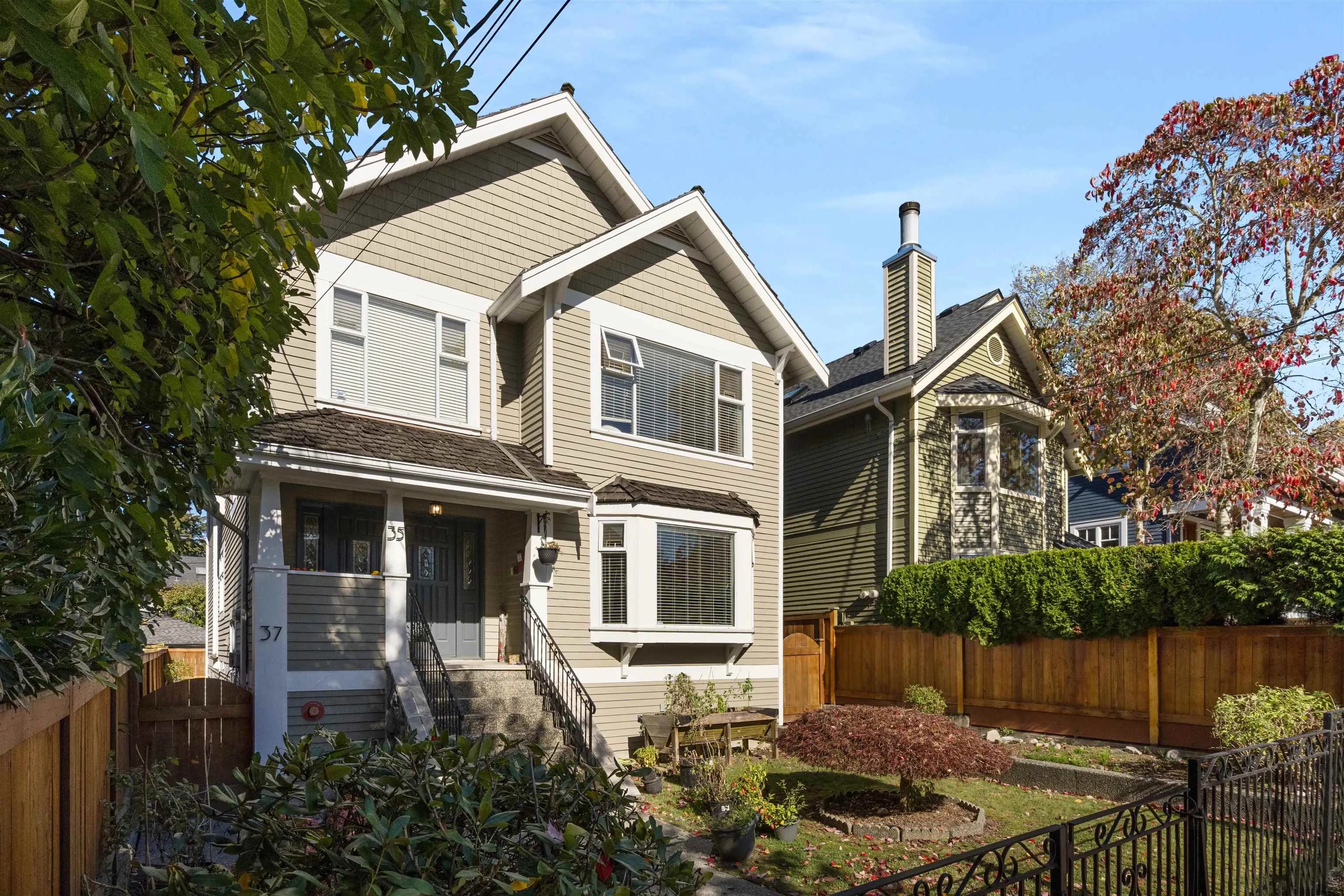 35 W 15th Avenue