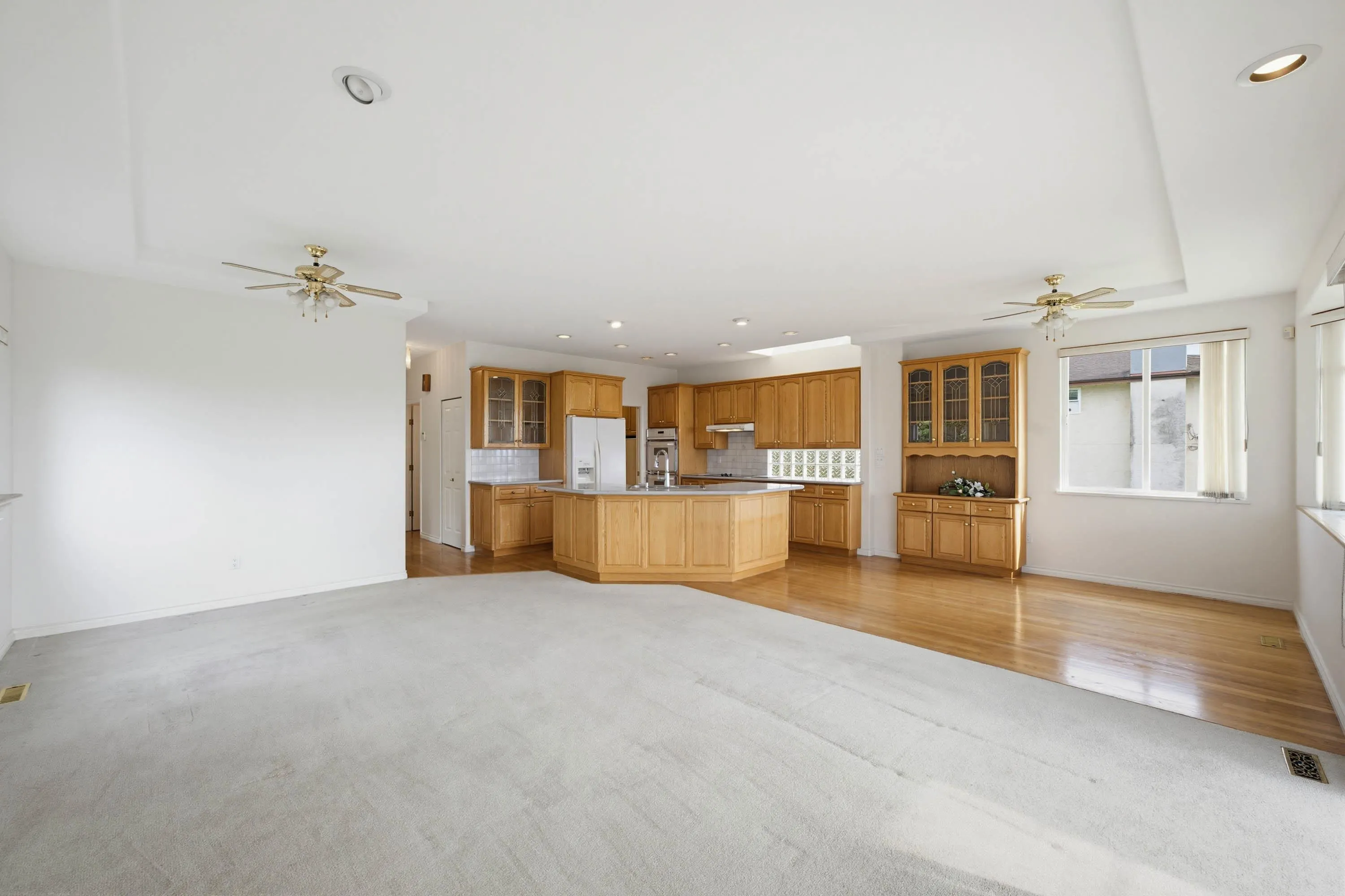 41 N Hythe Avenue