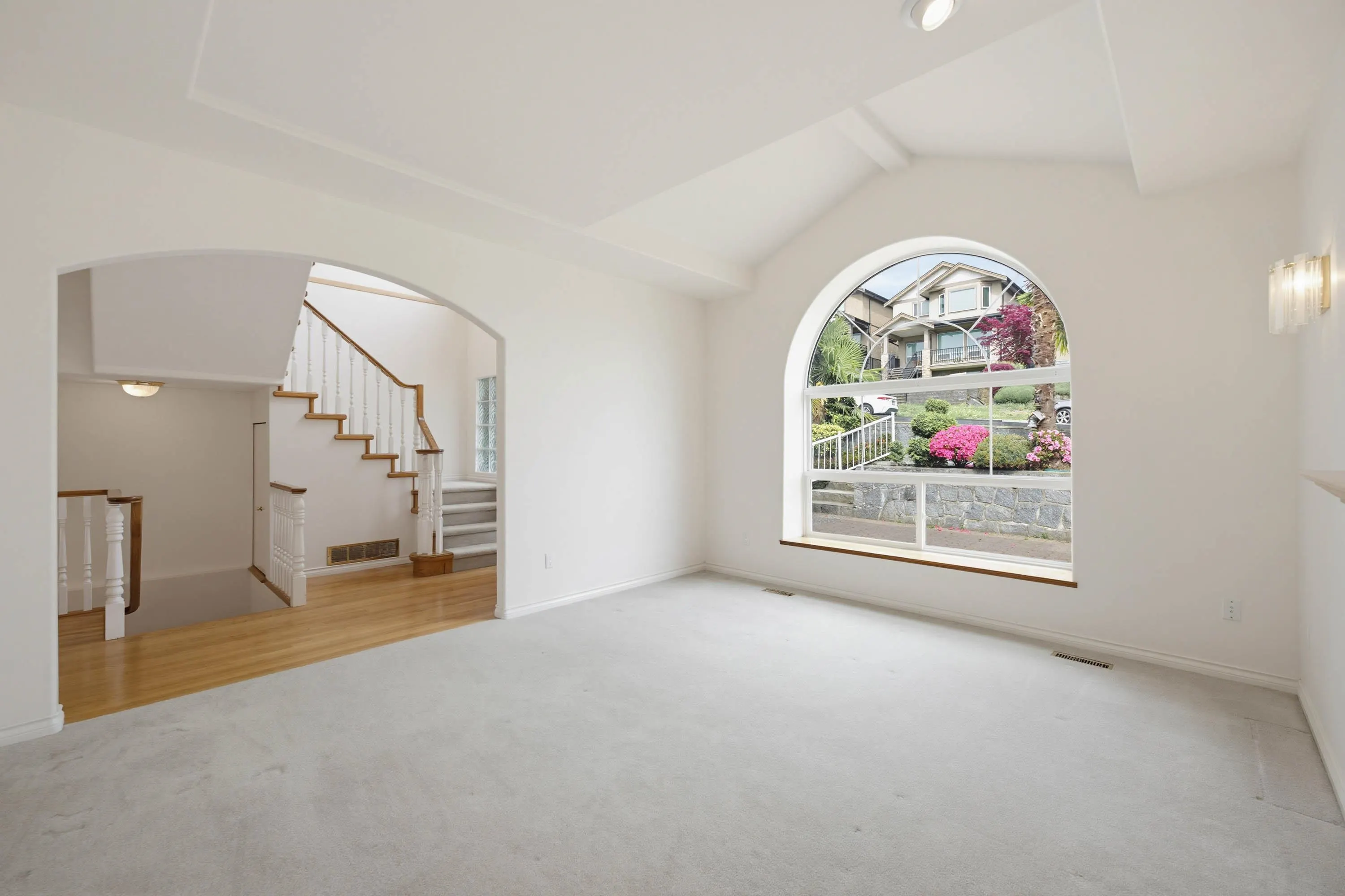 41 N Hythe Avenue