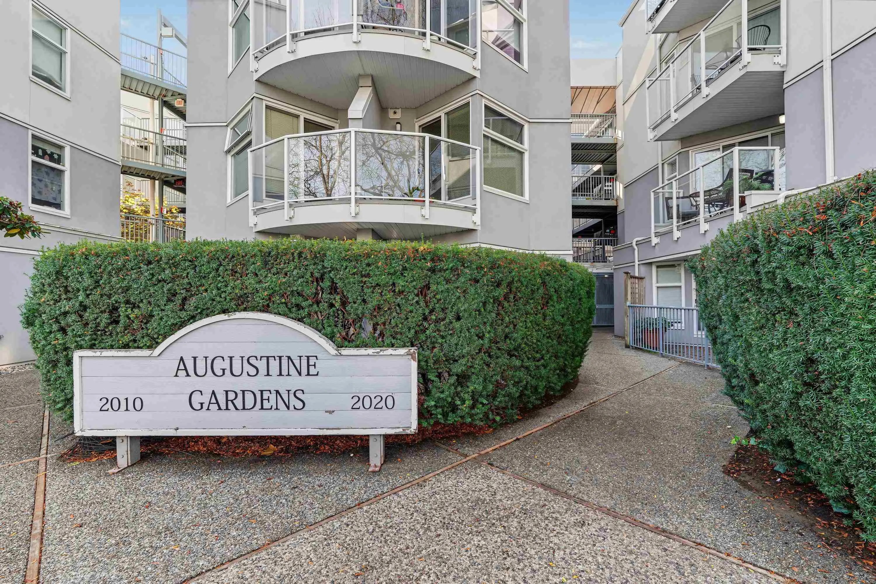 2020 W 8th Avenue #314