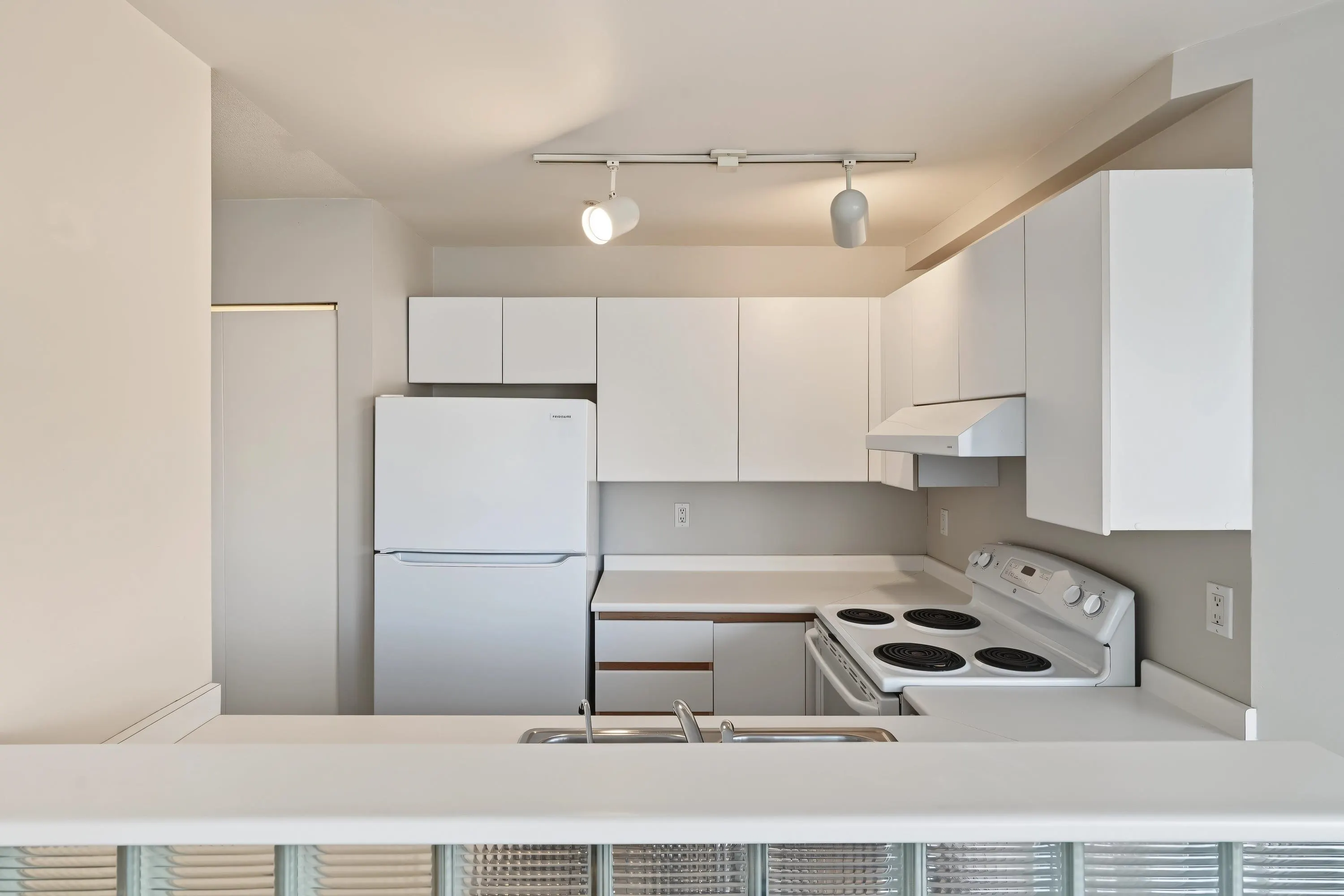 2020 W 8th Avenue #314