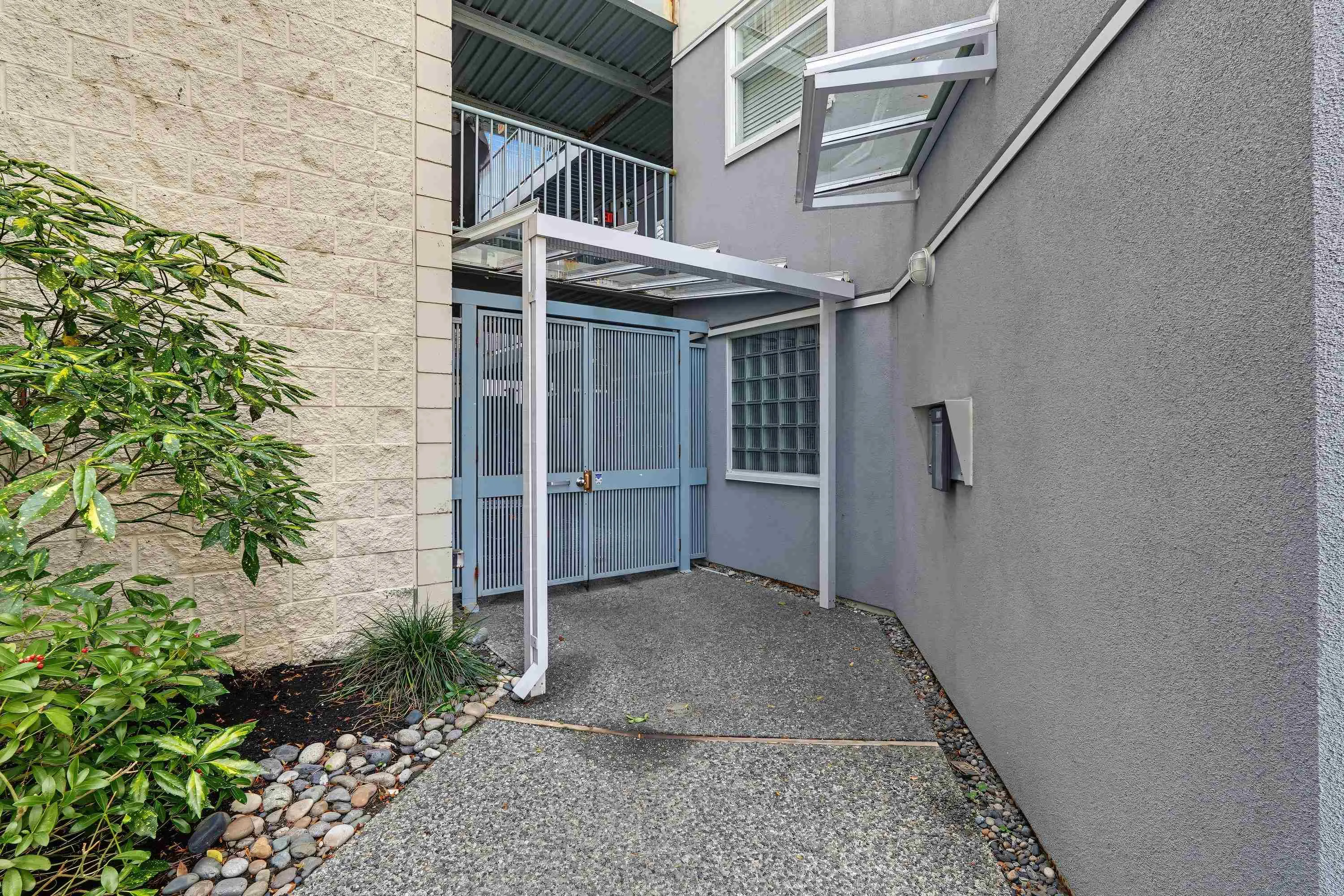 2020 W 8th Avenue #314