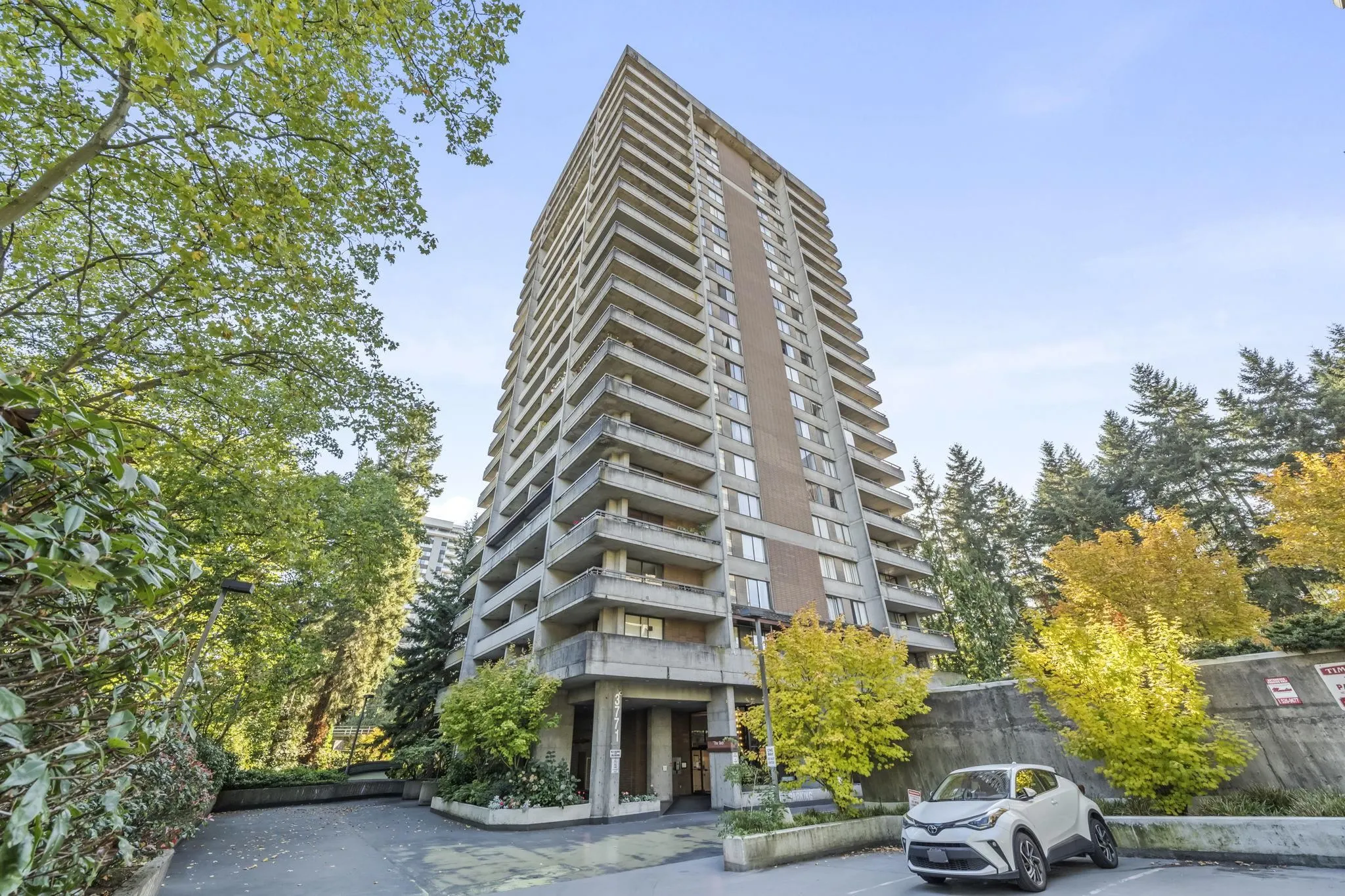 3771 Bartlett Court #1504