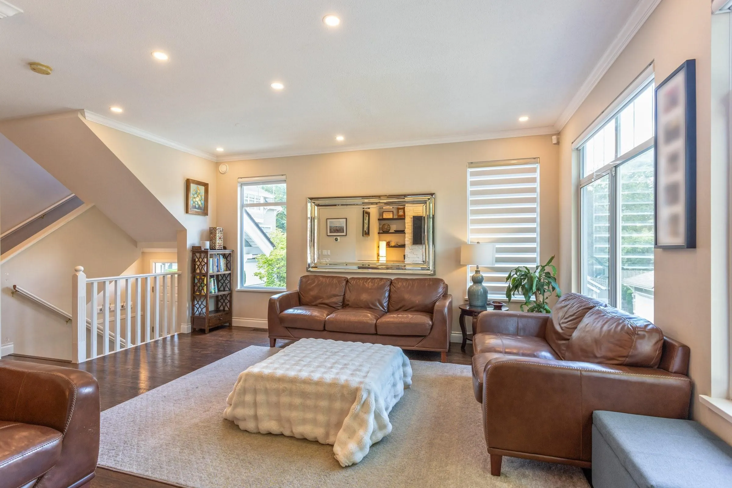 5240 Oakmount Crescent #19