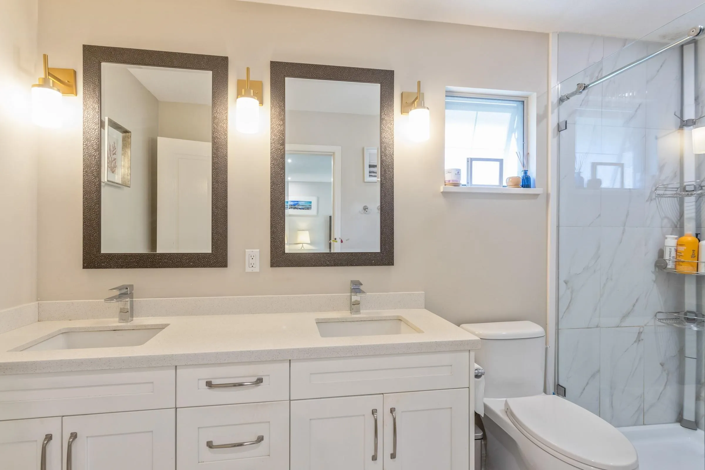 5240 Oakmount Crescent #19