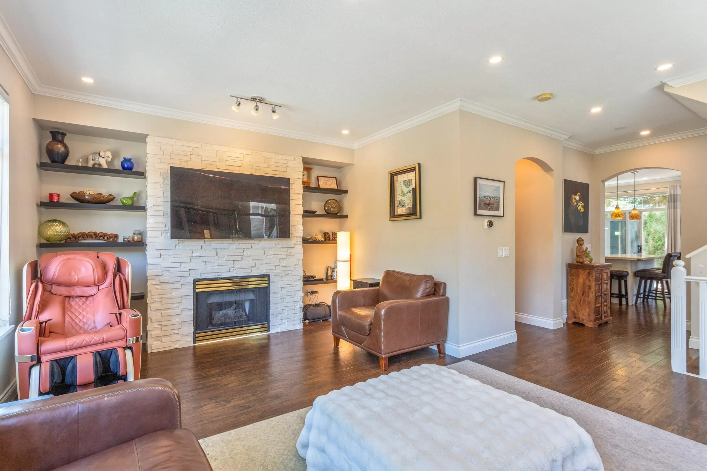 5240 Oakmount Crescent #19