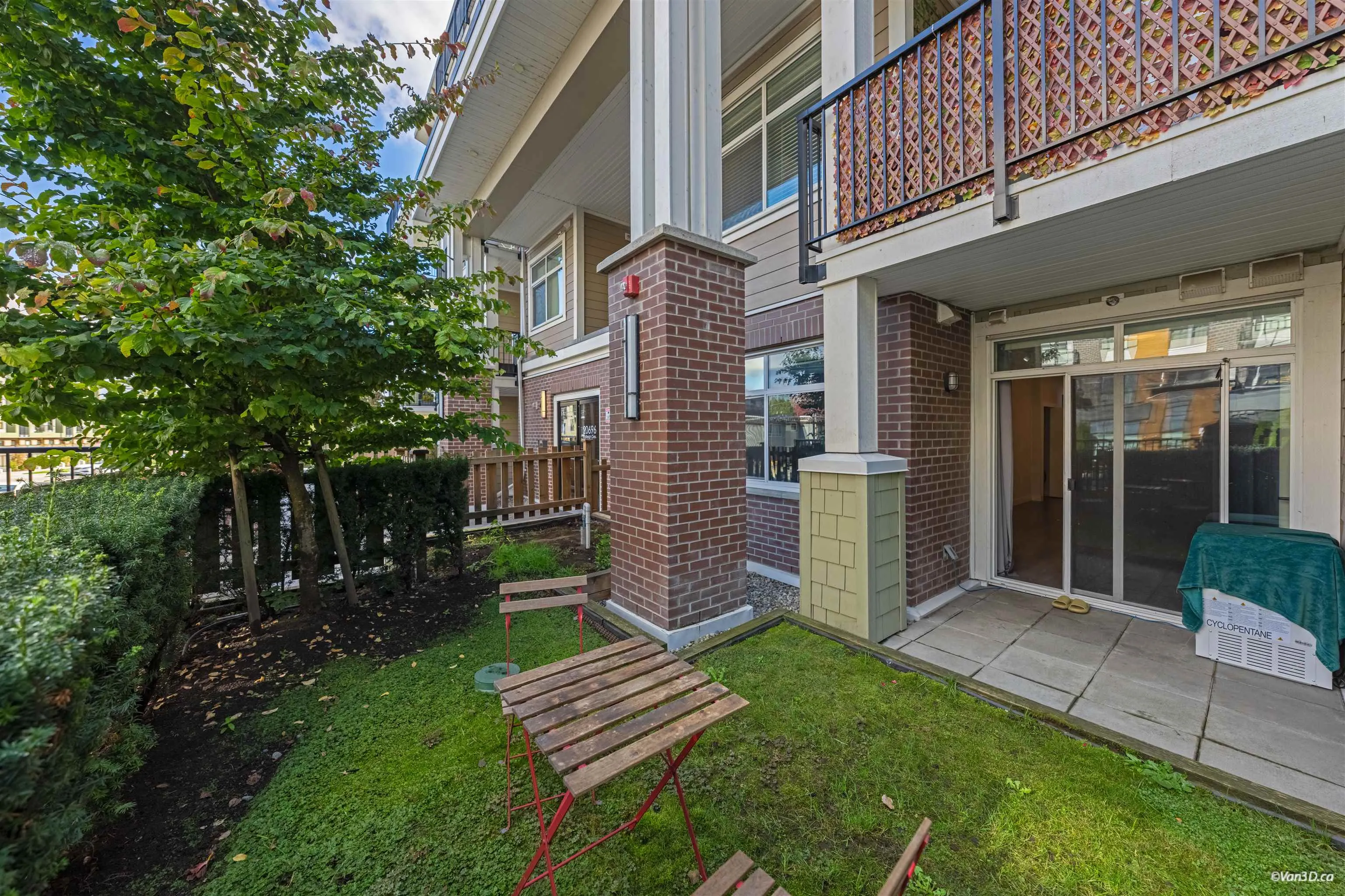 20696 Eastleigh Crescent #119