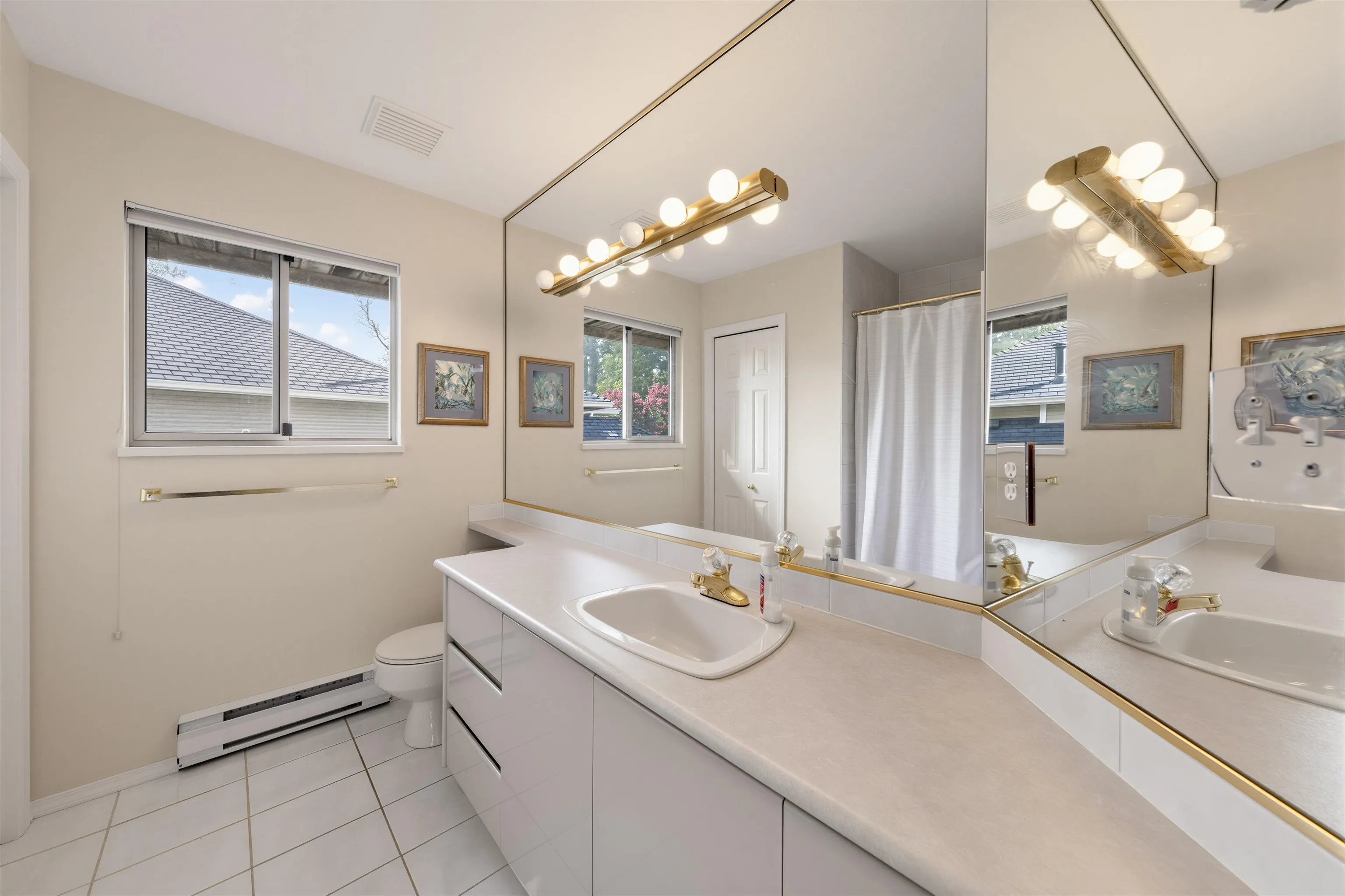 4800 English Bluff Court