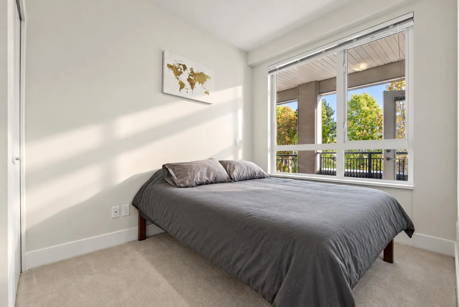 1306 Fifth Avenue #202