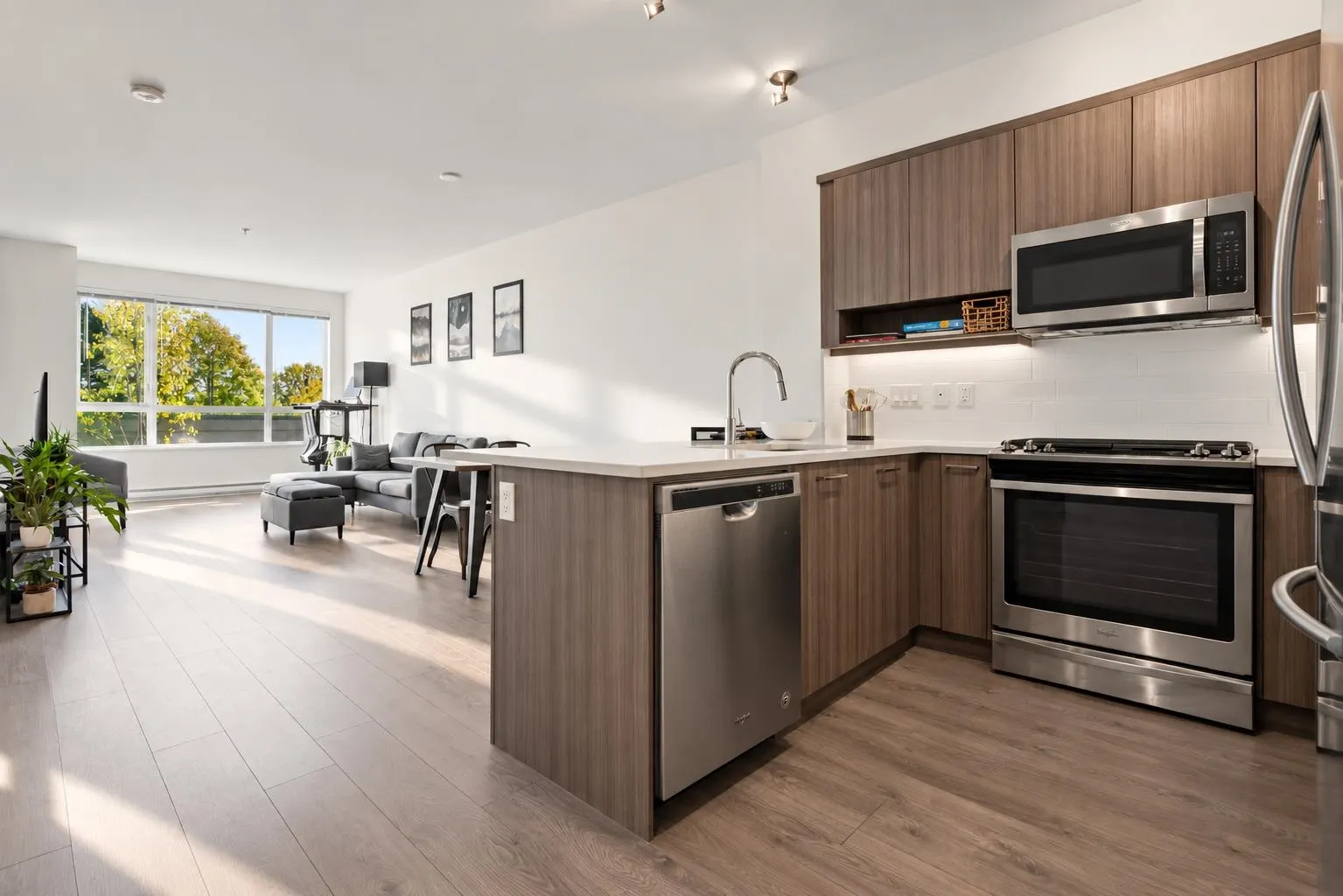 1306 Fifth Avenue #202