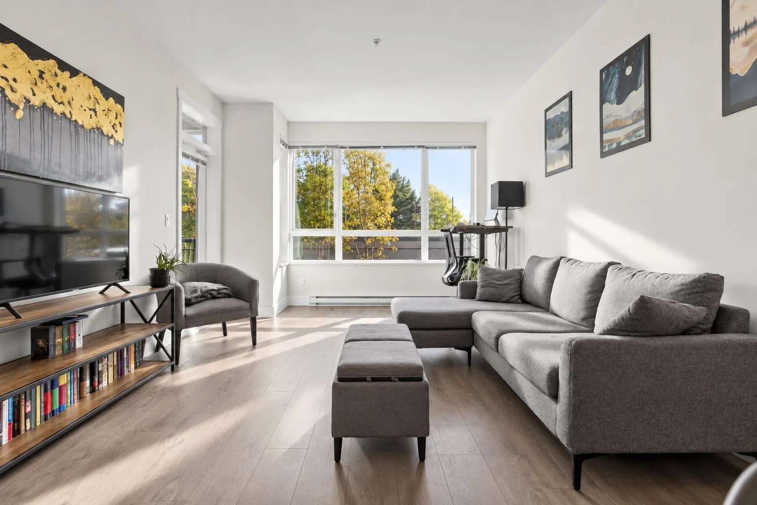 1306 Fifth Avenue #202