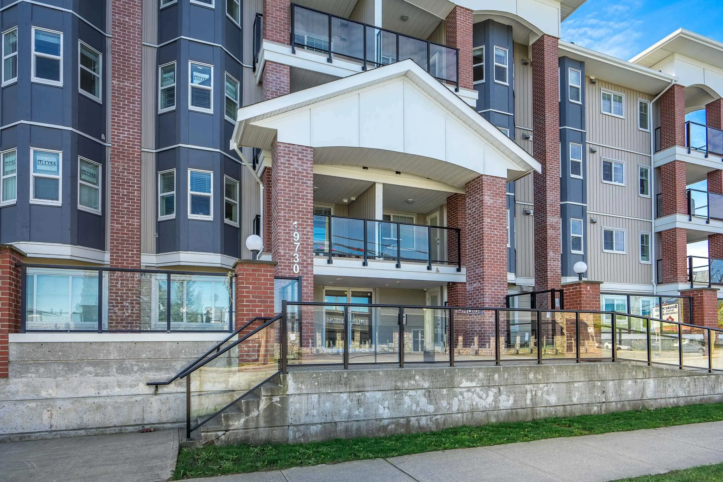 19730 56 Avenue #410