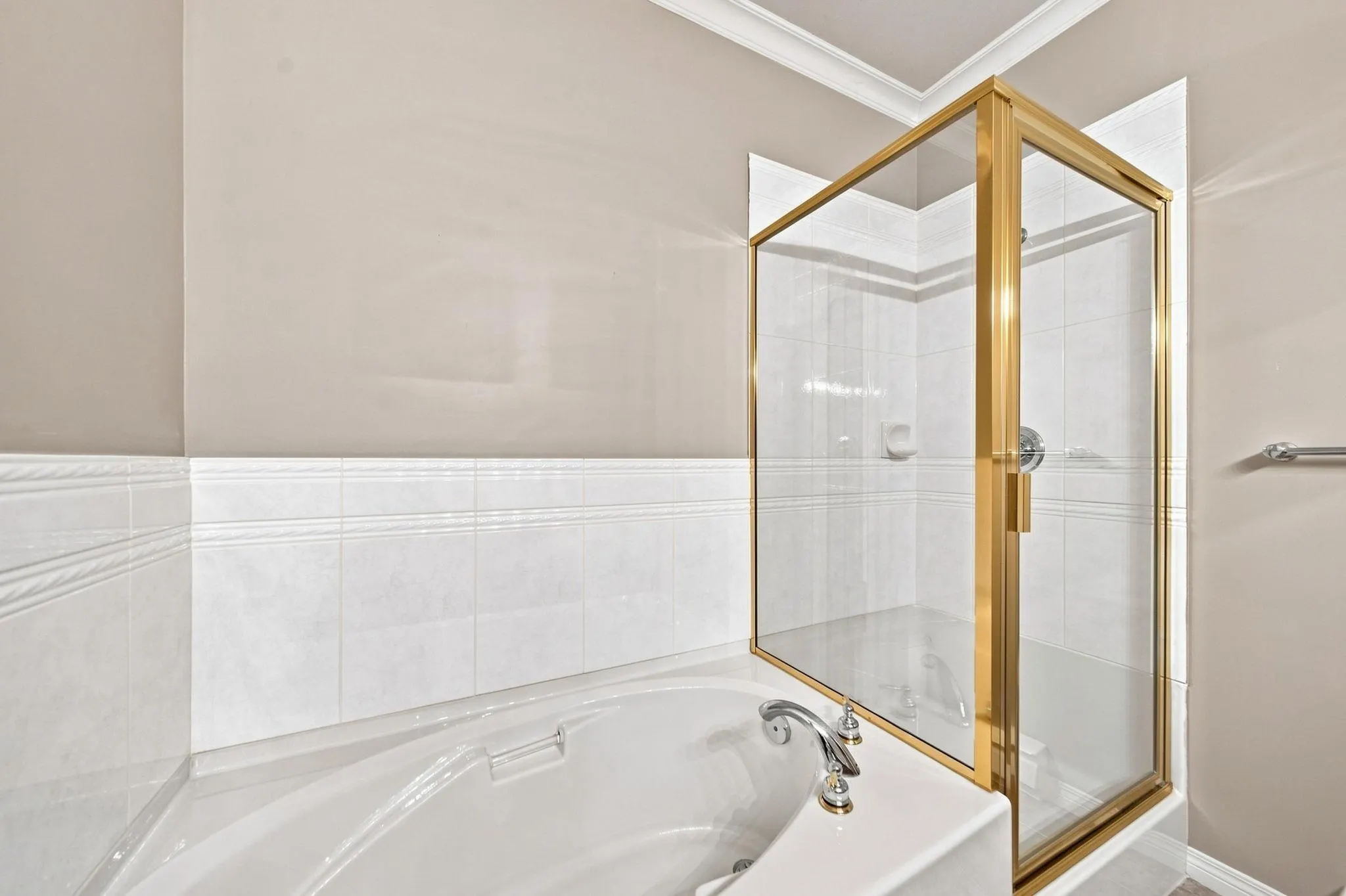 3176 Plateau Boulevard #302