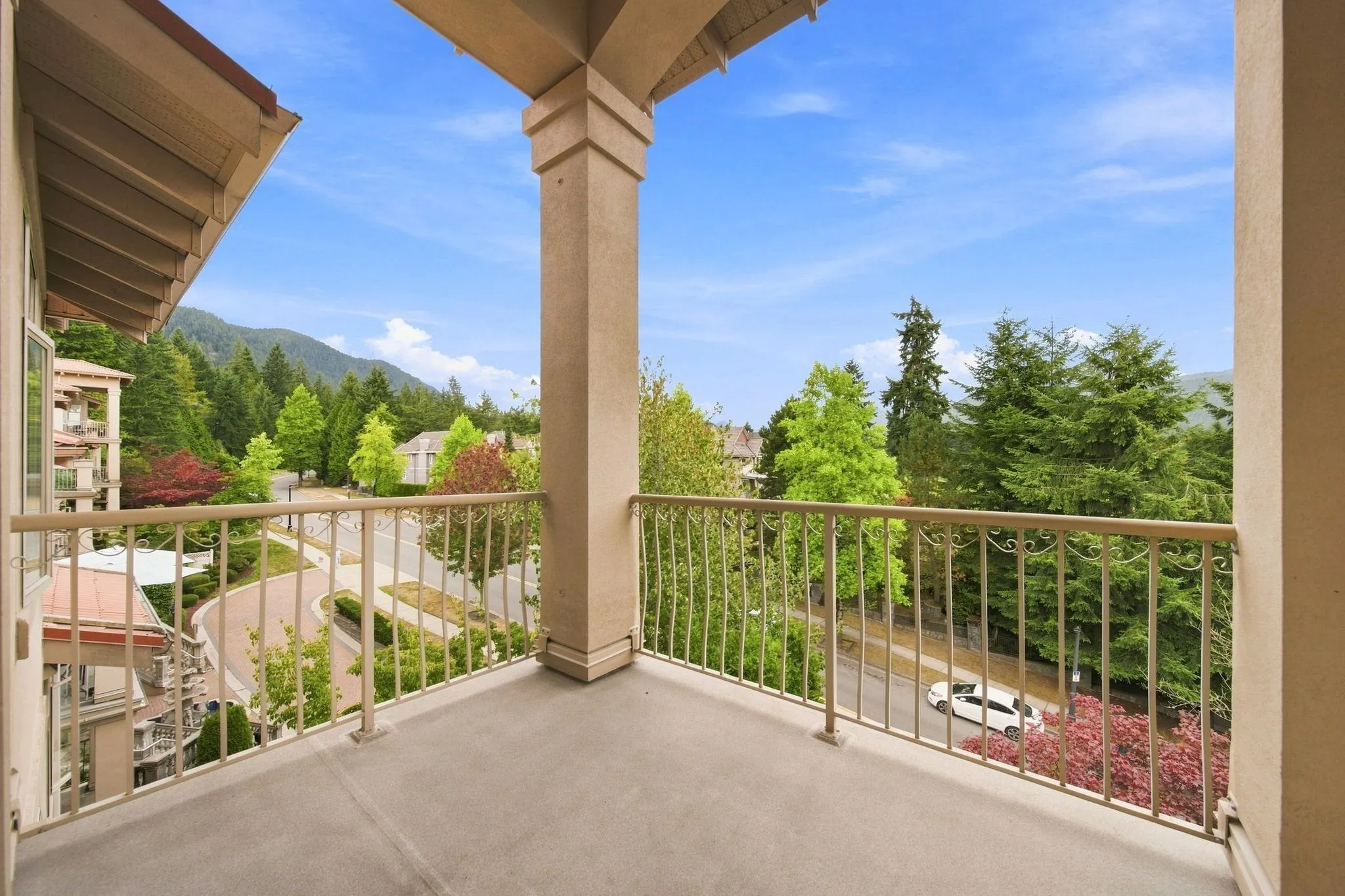 3176 Plateau Boulevard #302