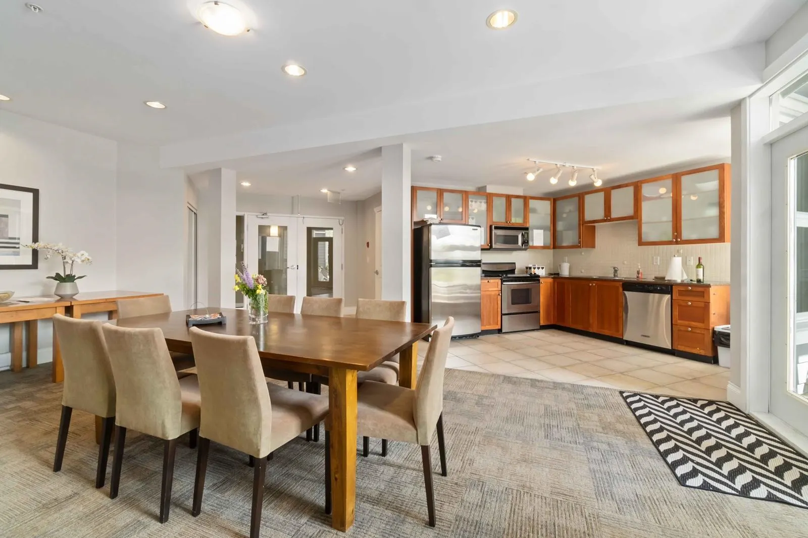 4600 Westwater Drive #416