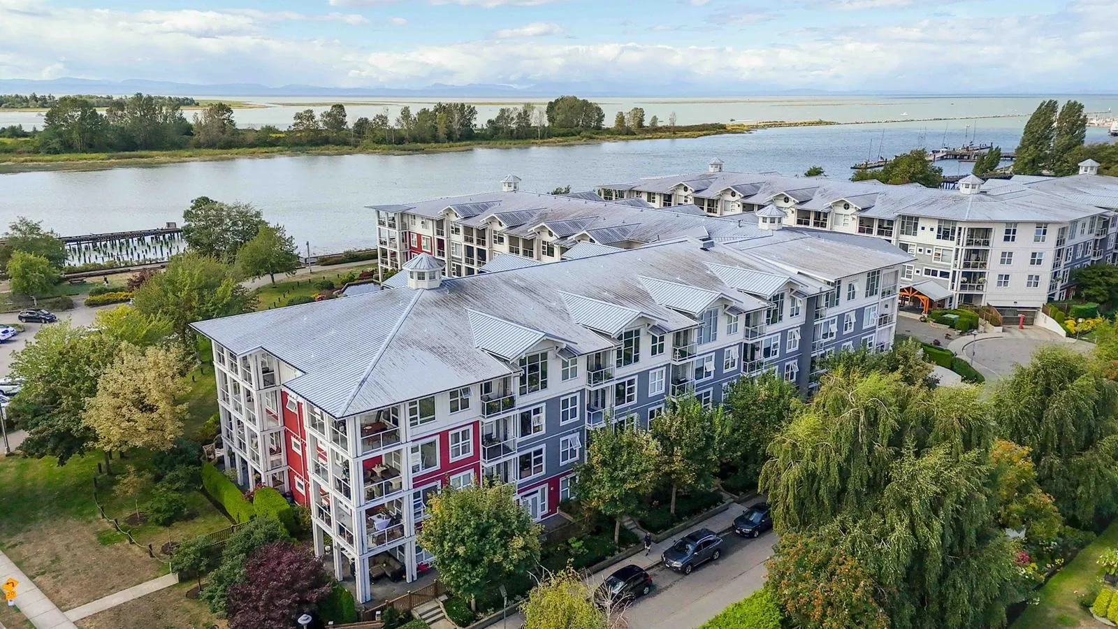 4600 Westwater Drive #416