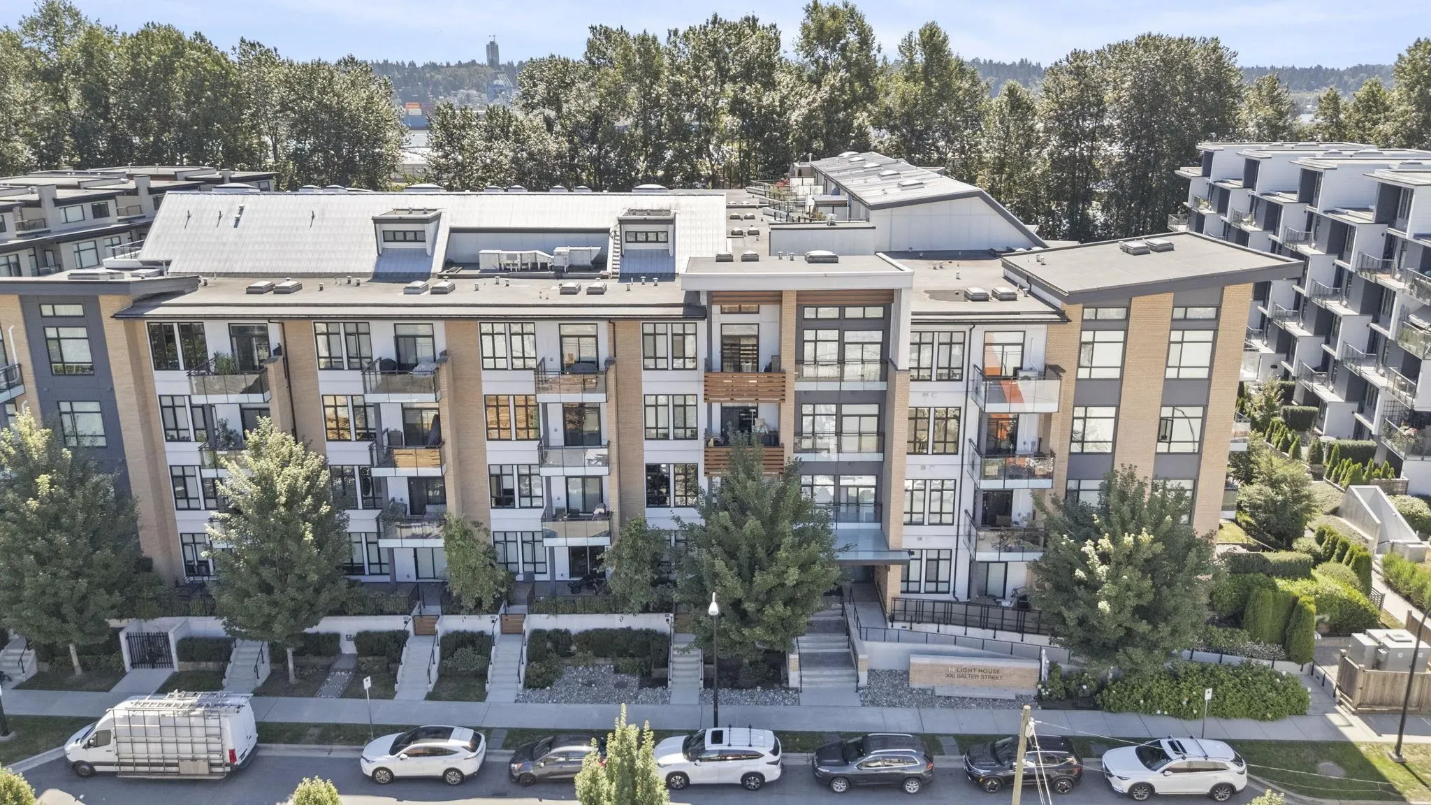 300 Salter Street #305