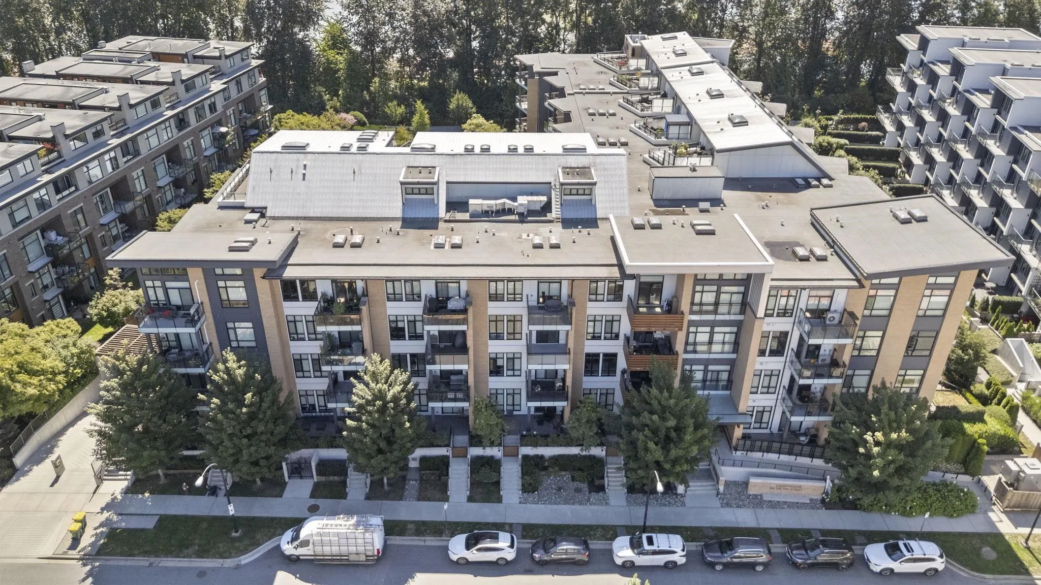 300 Salter Street #305