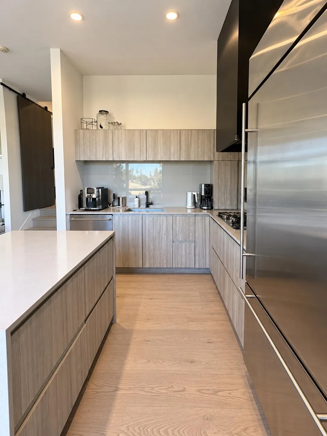 300 Salter Street #305