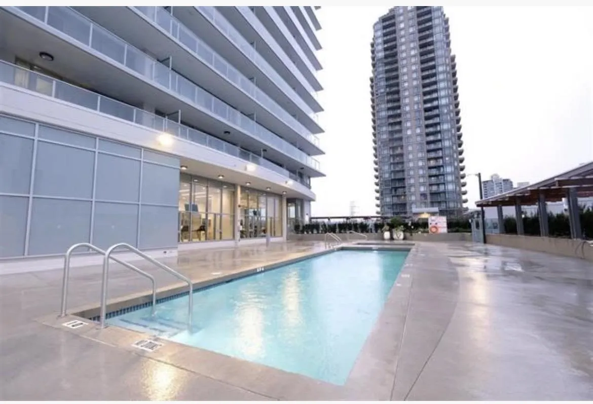 2388 Madison Avenue #2803