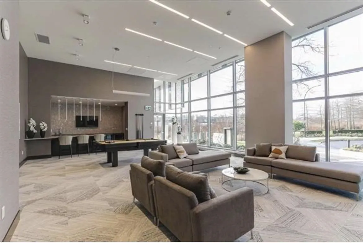 2388 Madison Avenue #2803