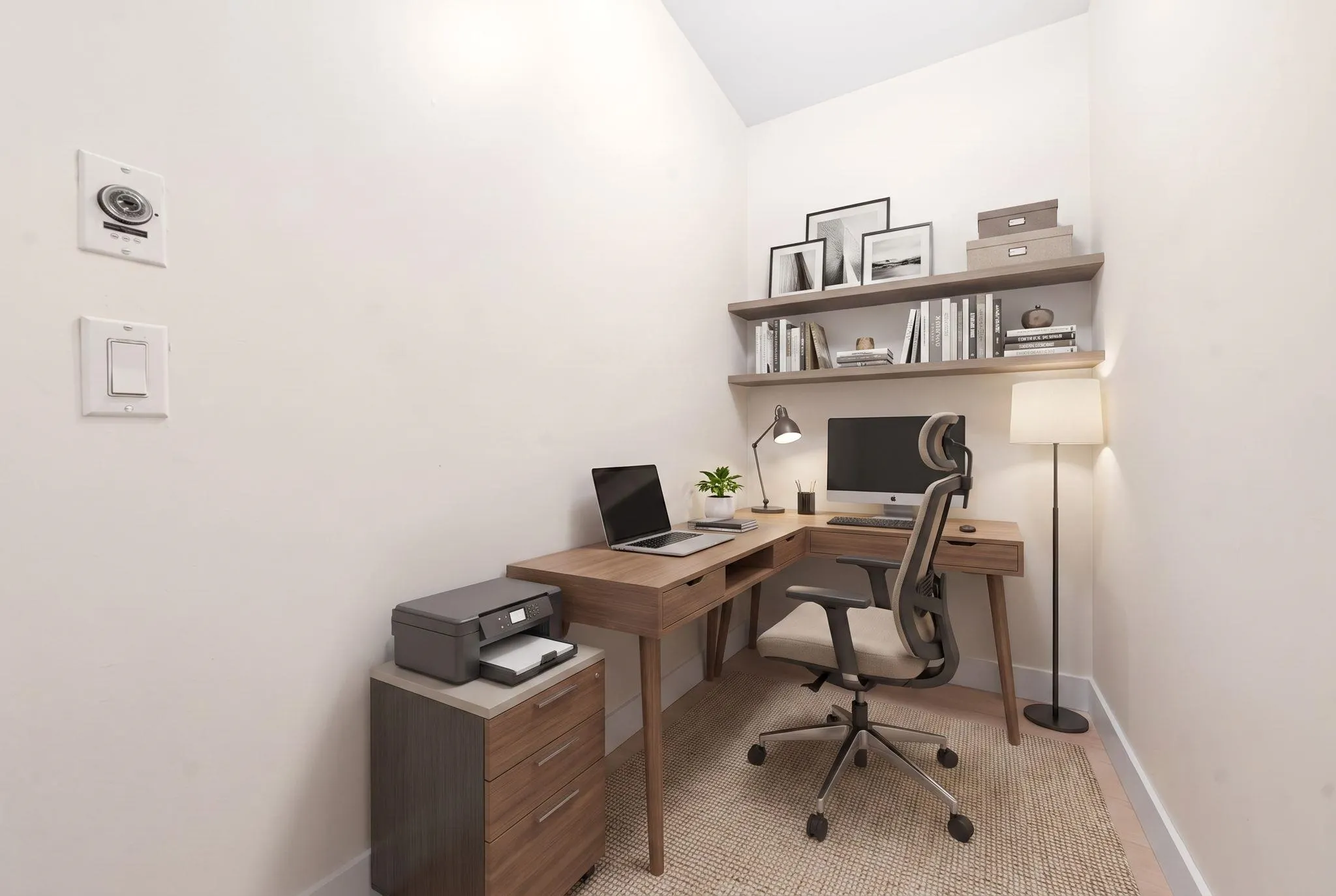 175 W 1st Street #305