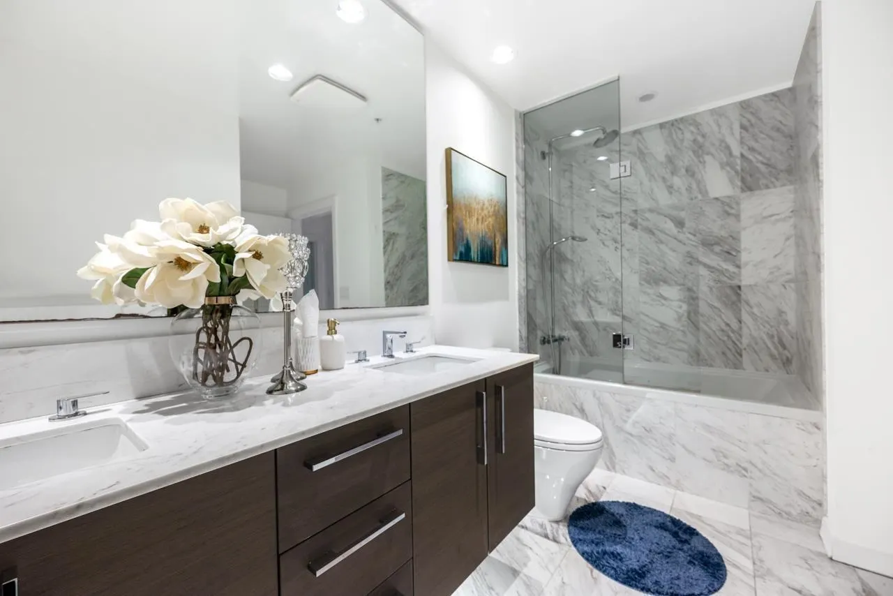 5628 Birney Avenue #101