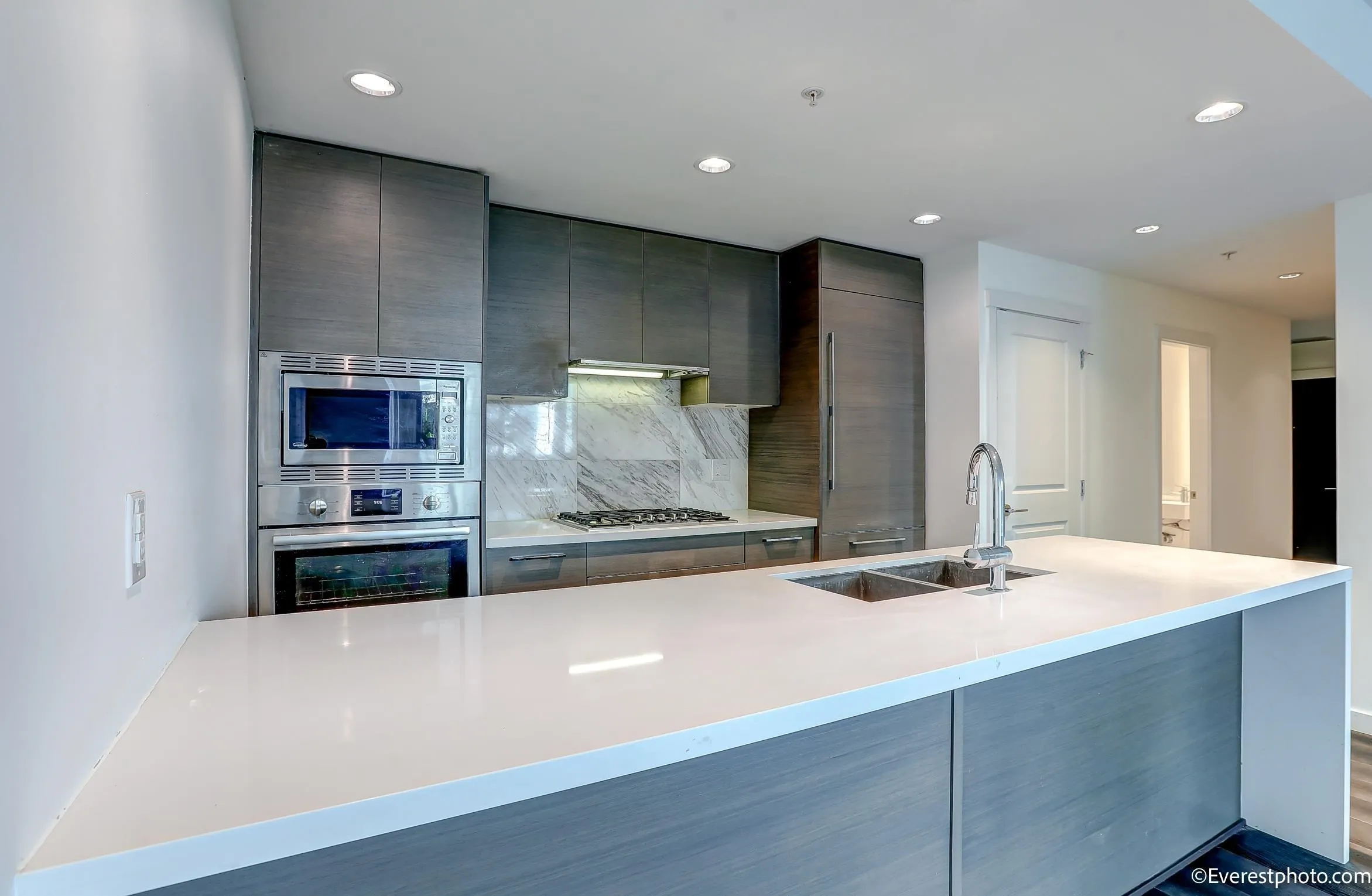 5628 Birney Avenue #101