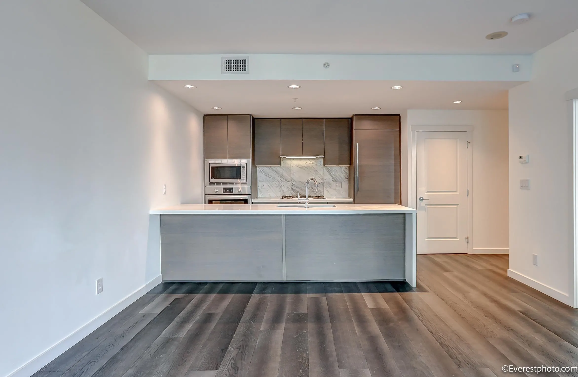 5628 Birney Avenue #101