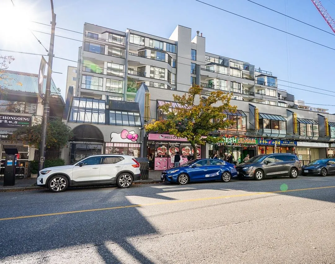 1270 Robson Street #205