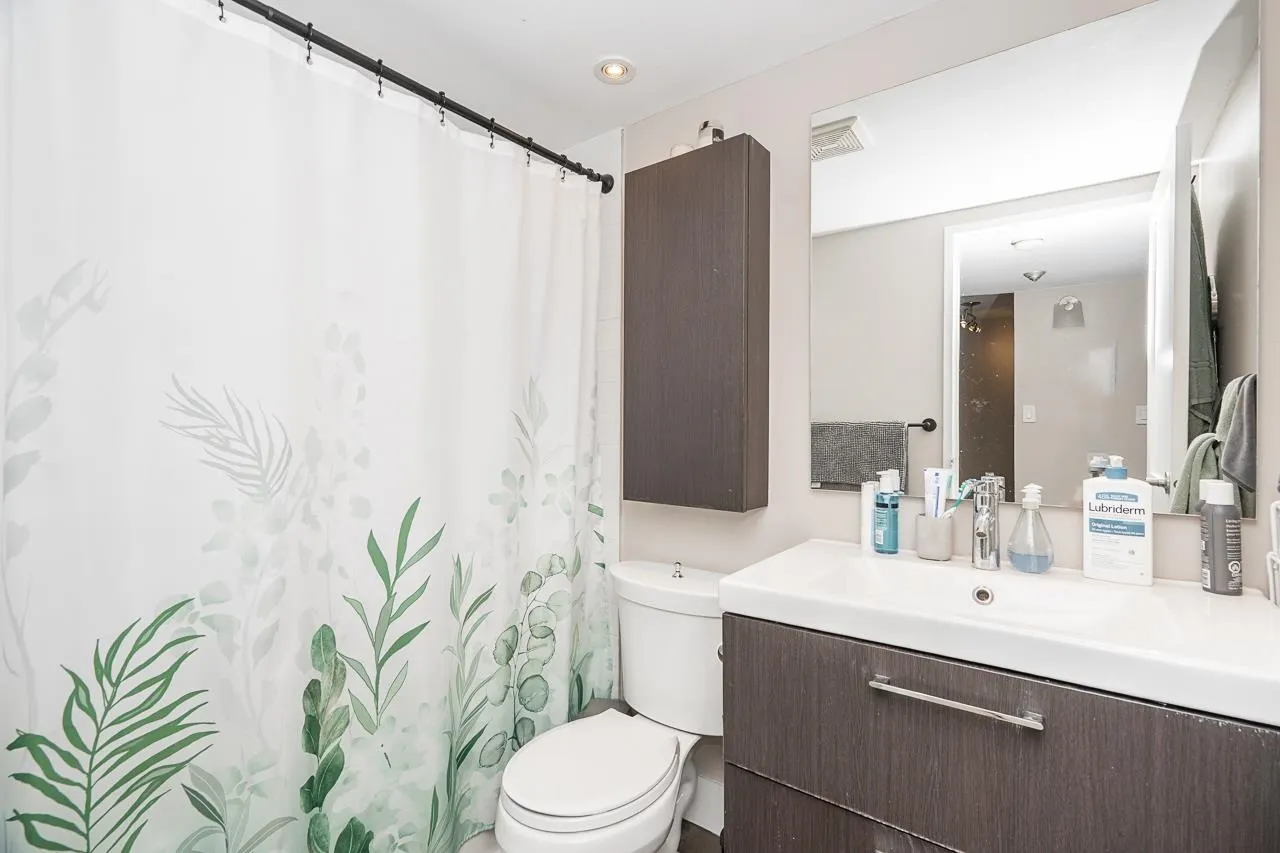 1270 Robson Street #205