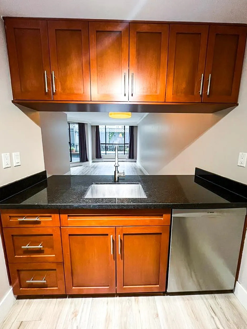 1270 Robson Street #205