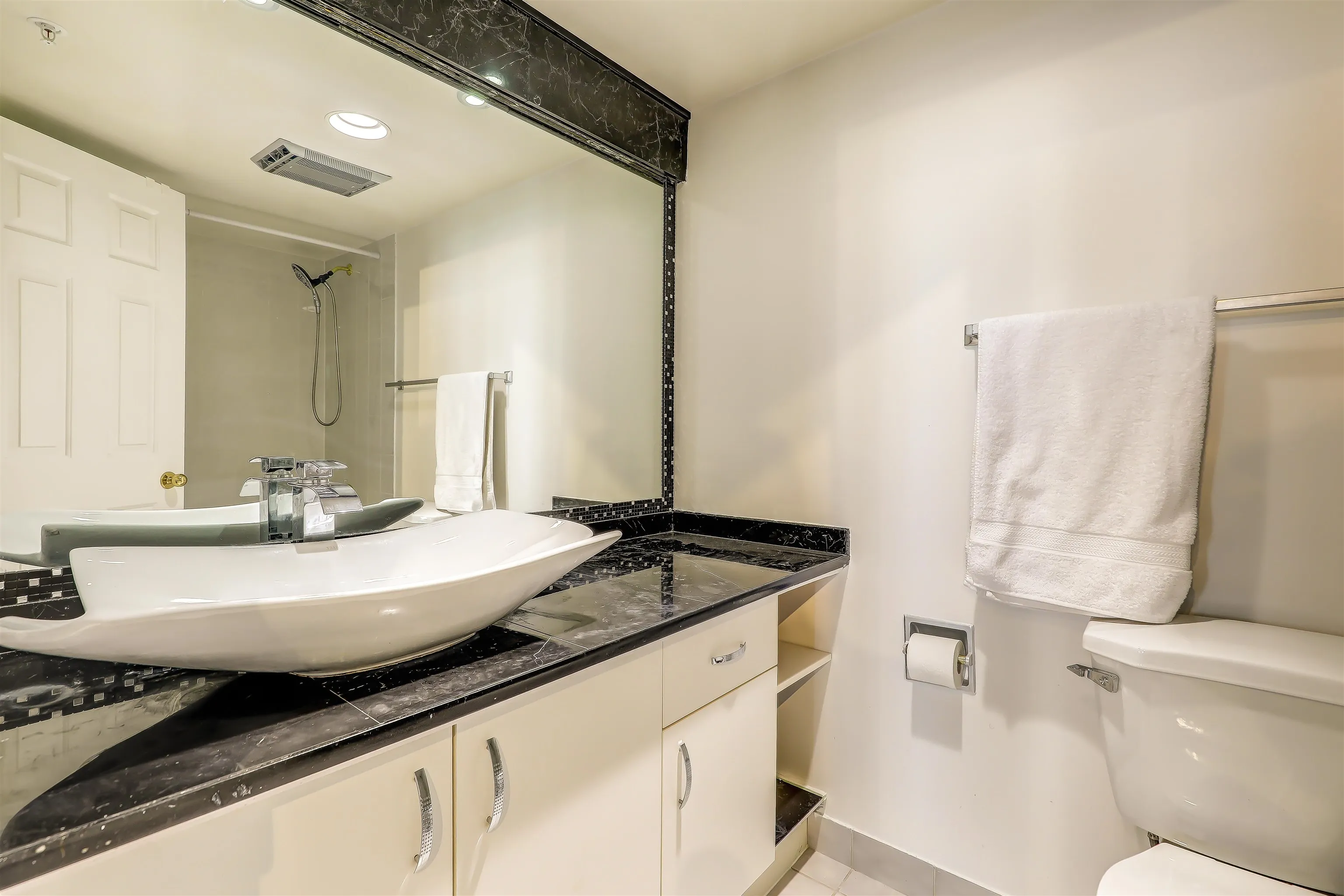 10082 148 Street #808
