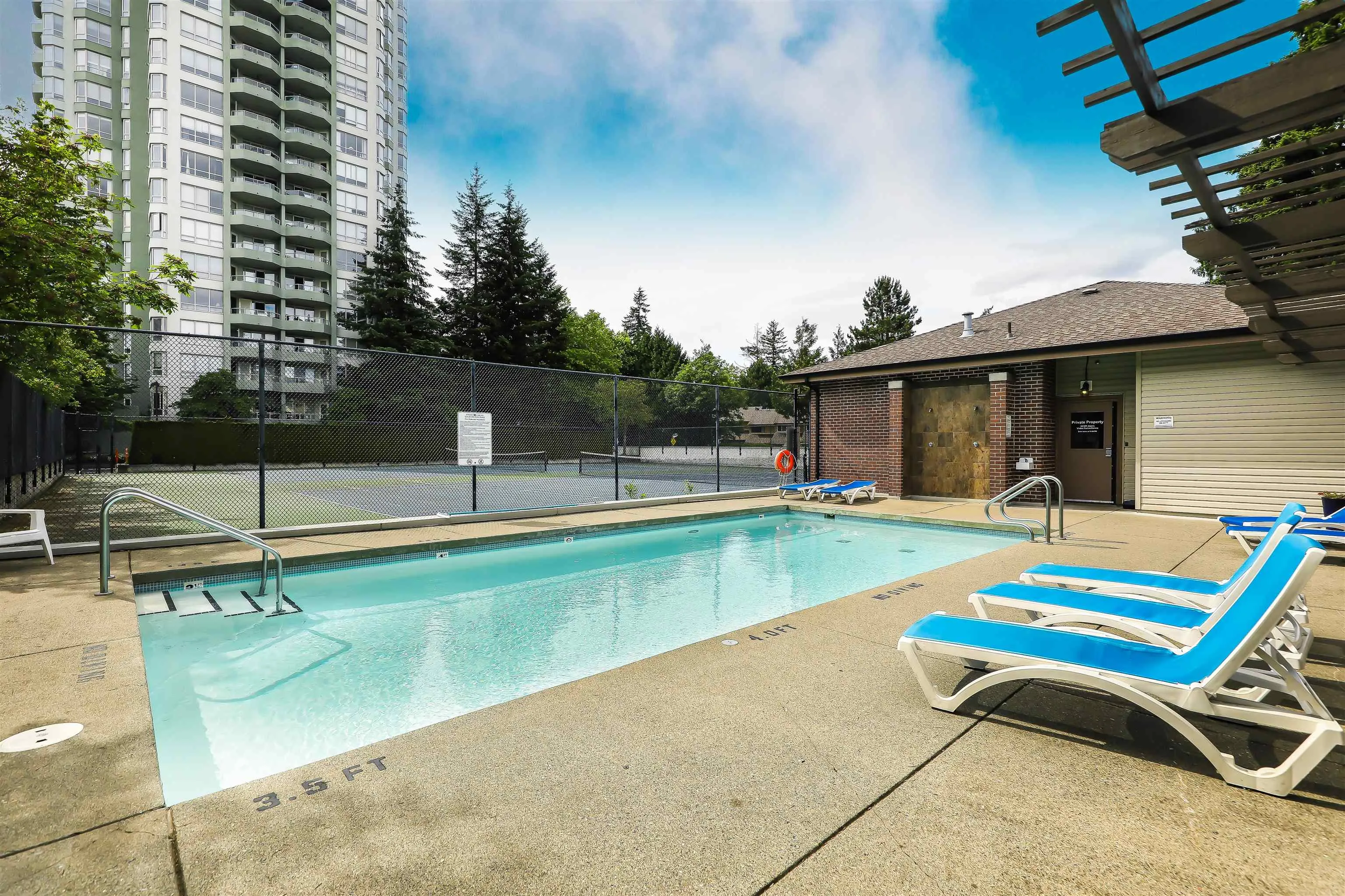 10082 148 Street #808
