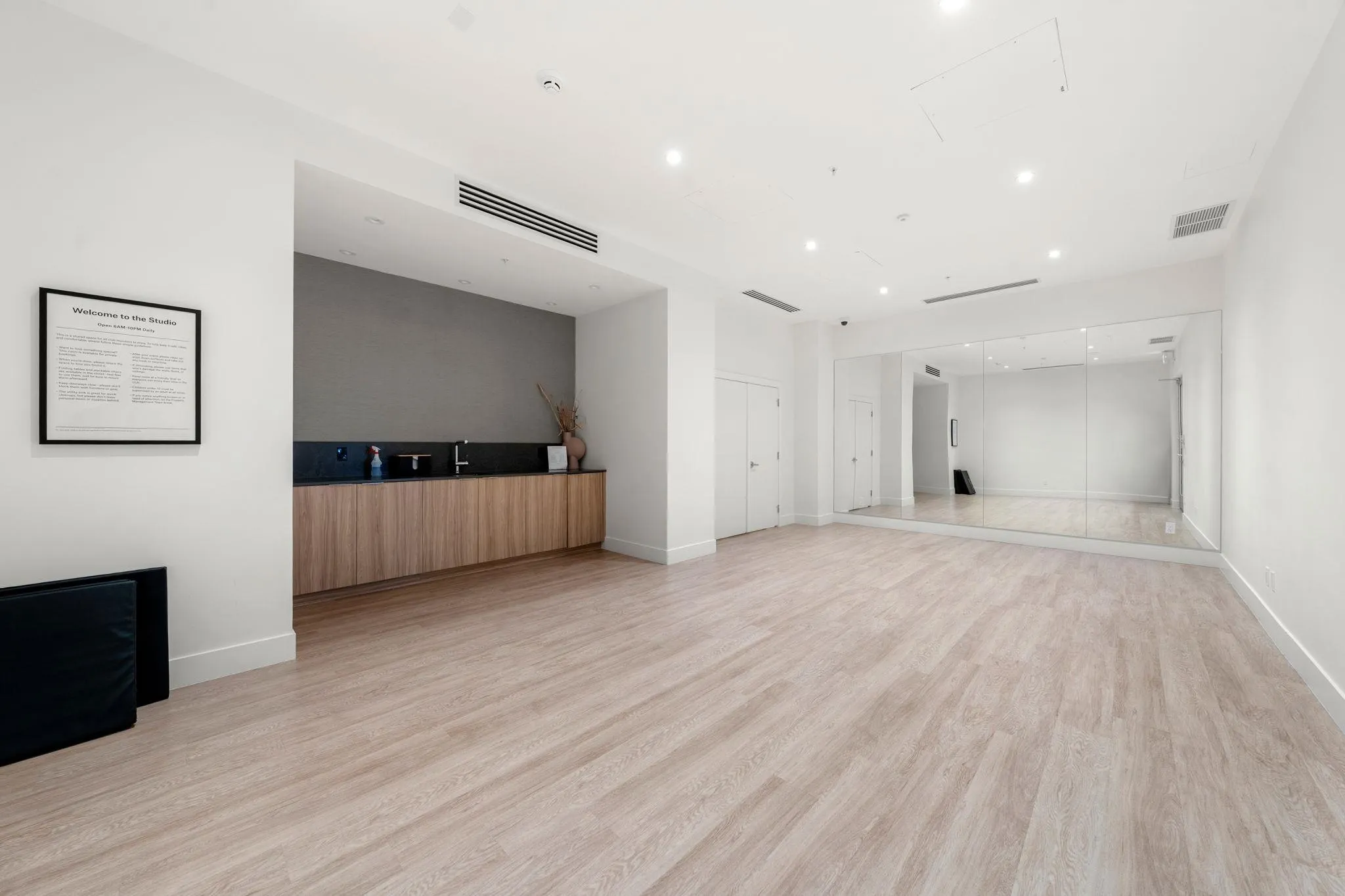 2385 Emery Court #405